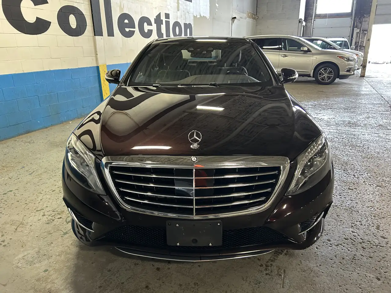 Mercedes-Benz S-Class снимка Mercedes-Benz S-Class