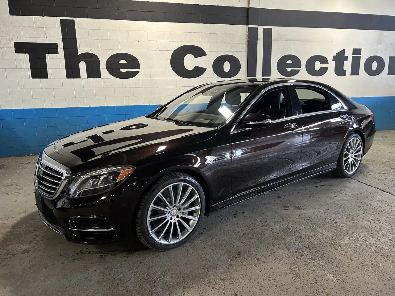 Mercedes-Benz S-Class снимка Mercedes-Benz S-Class