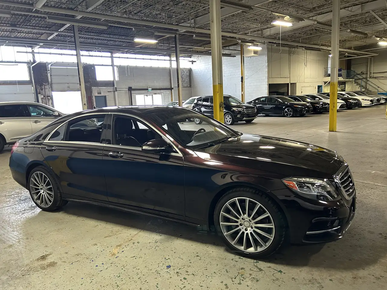 Mercedes-Benz S-Class снимка Mercedes-Benz S-Class
