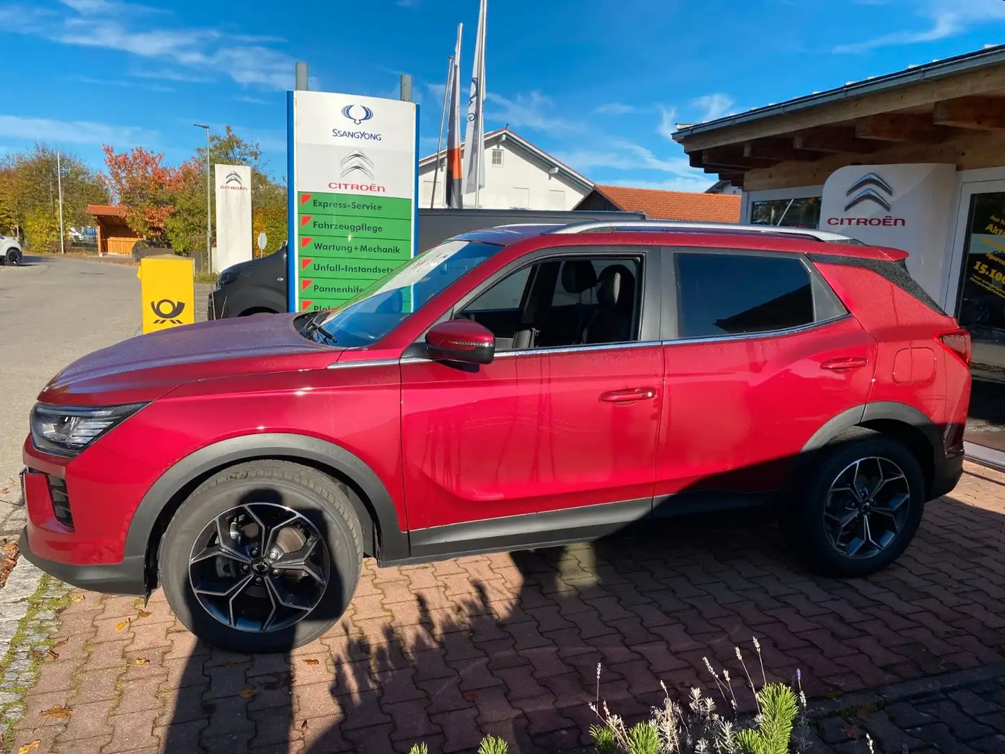 SsangYong Korando 1.5P 6AT Quartz *SHZ*Navi*ACC* Rouge - 2