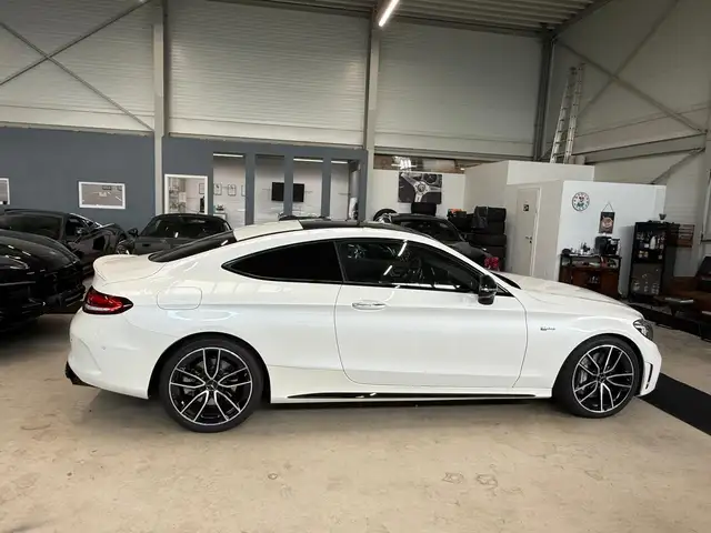 Mercedes-Benz C view 12