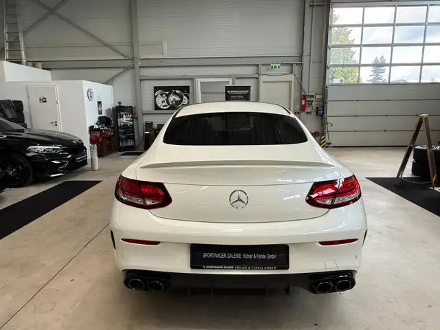 Mercedes-Benz C view 10