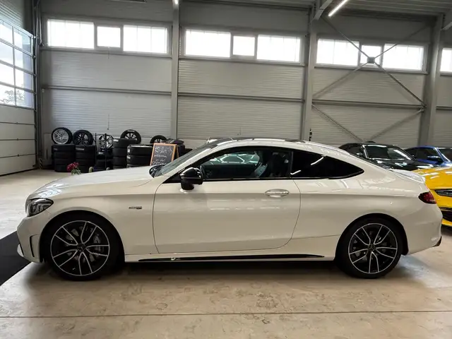 Mercedes-Benz C view 8