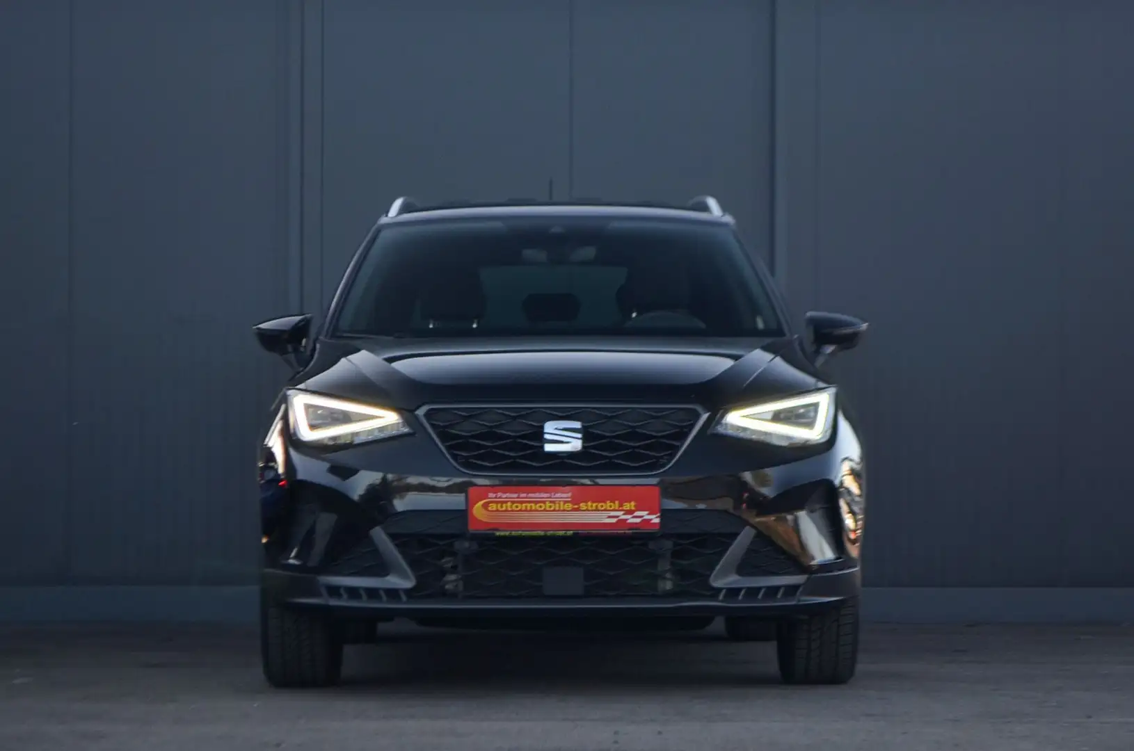 SEAT Arona TSI FR-Line * AHV * LED * Virt.C. * ACC * Werksga Schwarz - 2