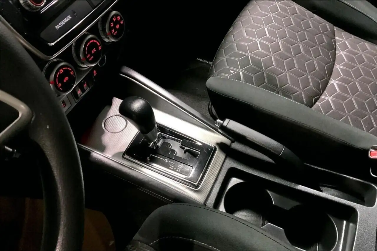 Mitsubishi RVR снимка Mitsubishi RVR
