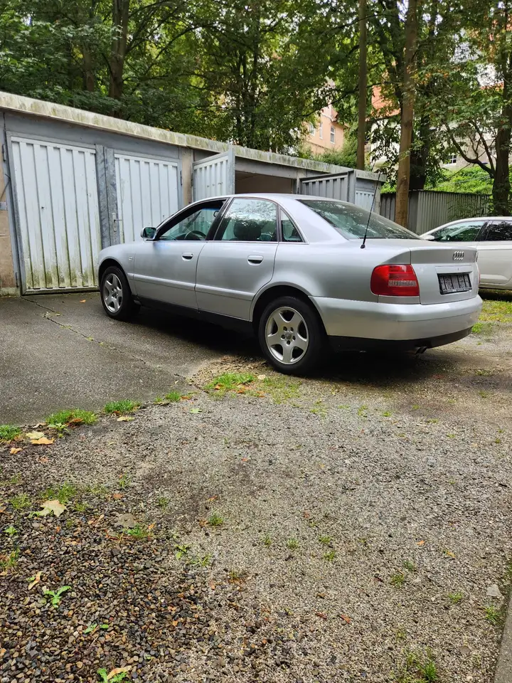 Audi A4 2.4, foto 4
