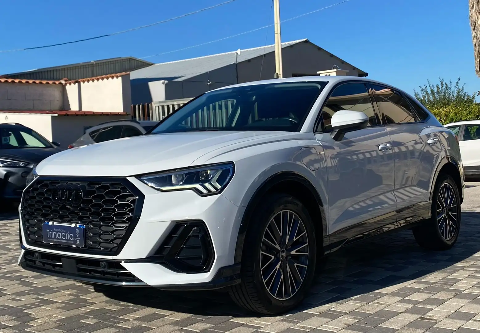 Audi Q3 SPB S line edition 1.4 TFSI e 244CV s-tronic 45 Weiß - 1