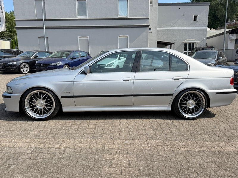 BMW 530 i A Exclusive Leder Schiebedach Navi Memory — photo 2