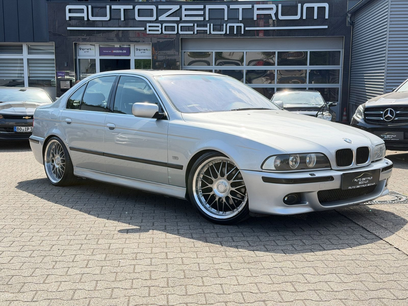 BMW 530 i A Exclusive Leder Schiebedach Navi Memory