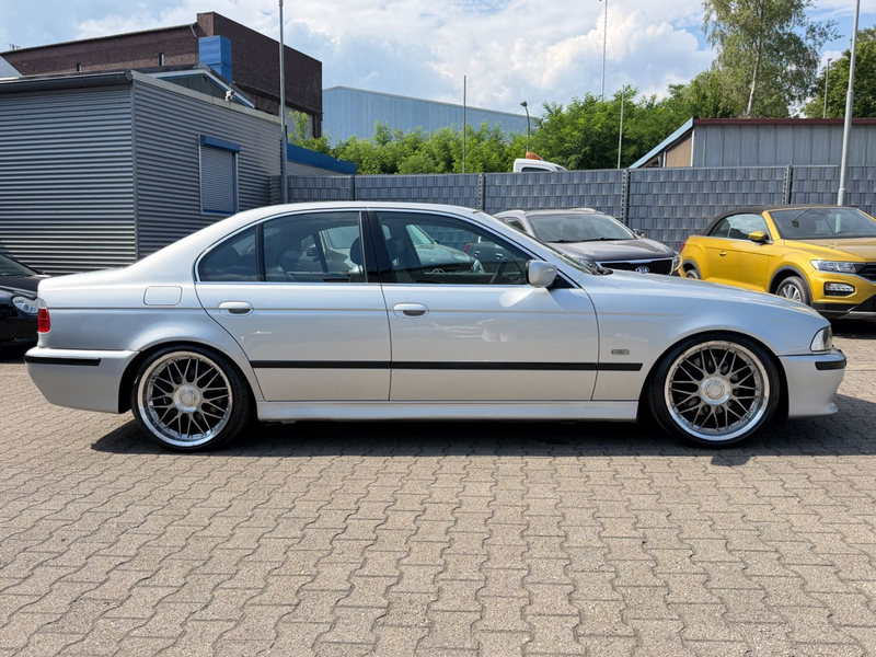BMW 530 i A Exclusive Leder Schiebedach Navi Memory — photo 3