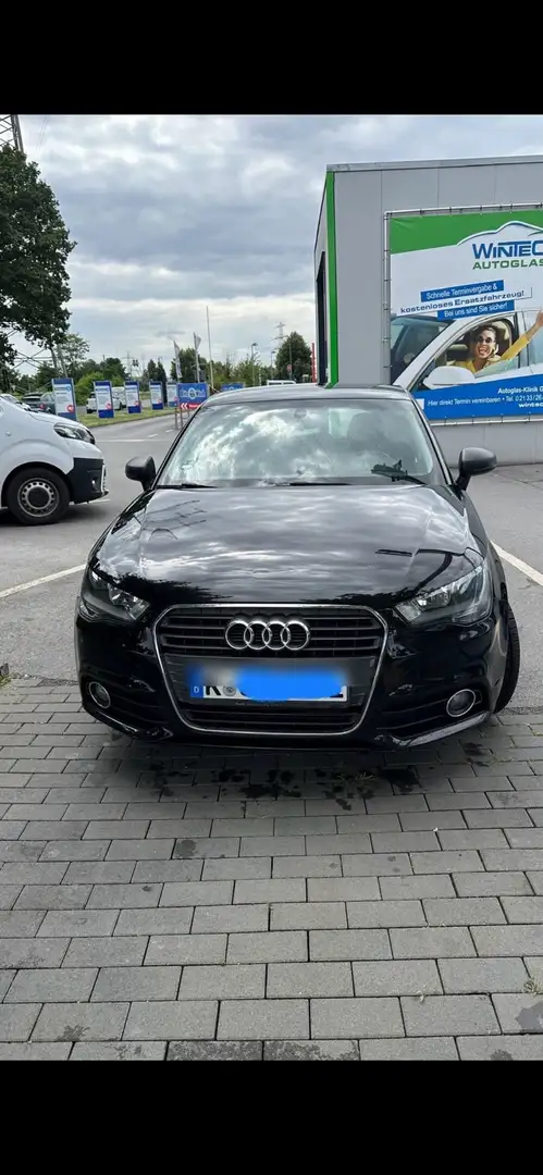 Audi A1 attraction Schwarz - 1