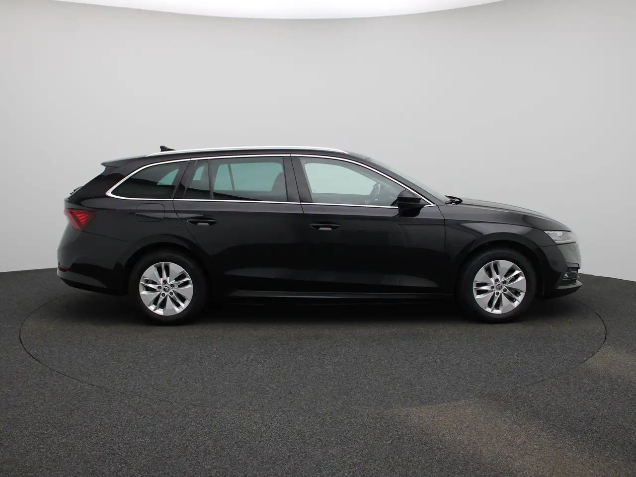 Skoda Octavia Combi 2.0 CRTDI 85kW Clever PDC V+A Carplay, миниатюра 7