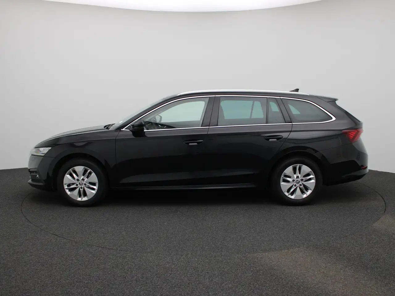 Skoda Octavia Combi 2.0 CRTDI 85kW Clever PDC V+A Carplay, миниатюра 5