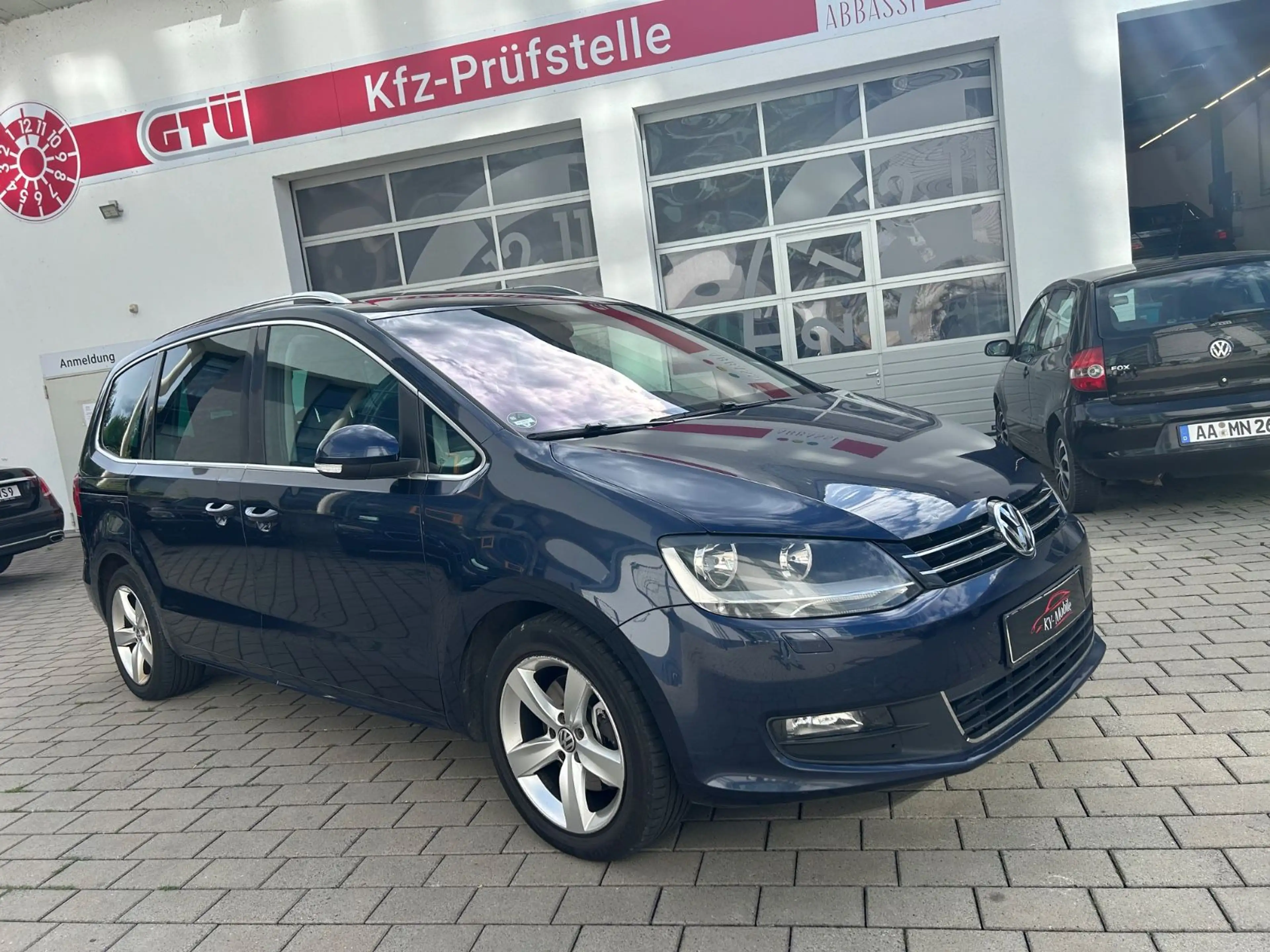 Volkswagen Sharan BMT 2.0 TDI/7-Sitzer/NAVI/Rückfahrkam.