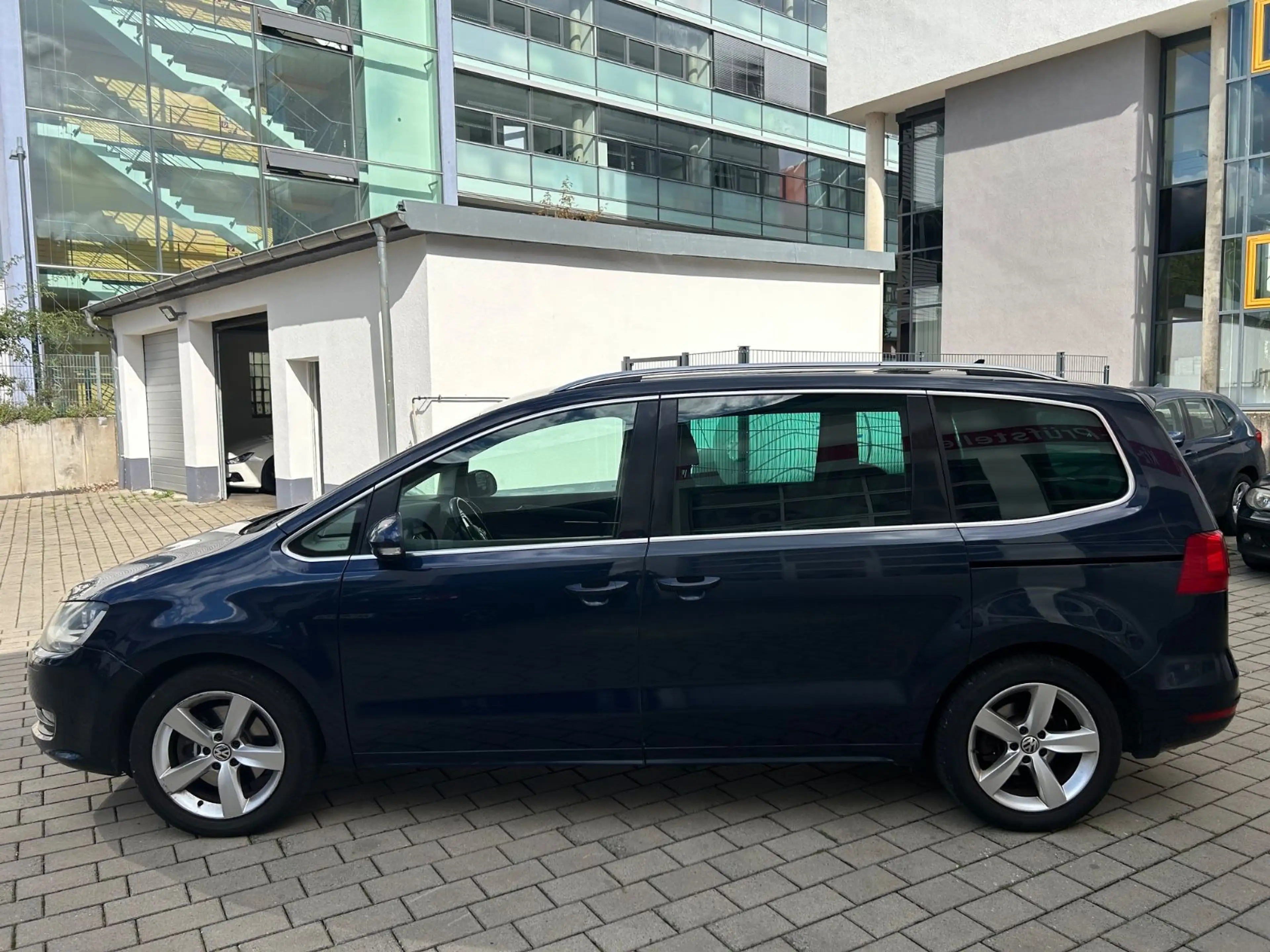 Volkswagen Sharan BMT 2.0 TDI/7-Sitzer/NAVI/Rückfahrkam. — photo 6