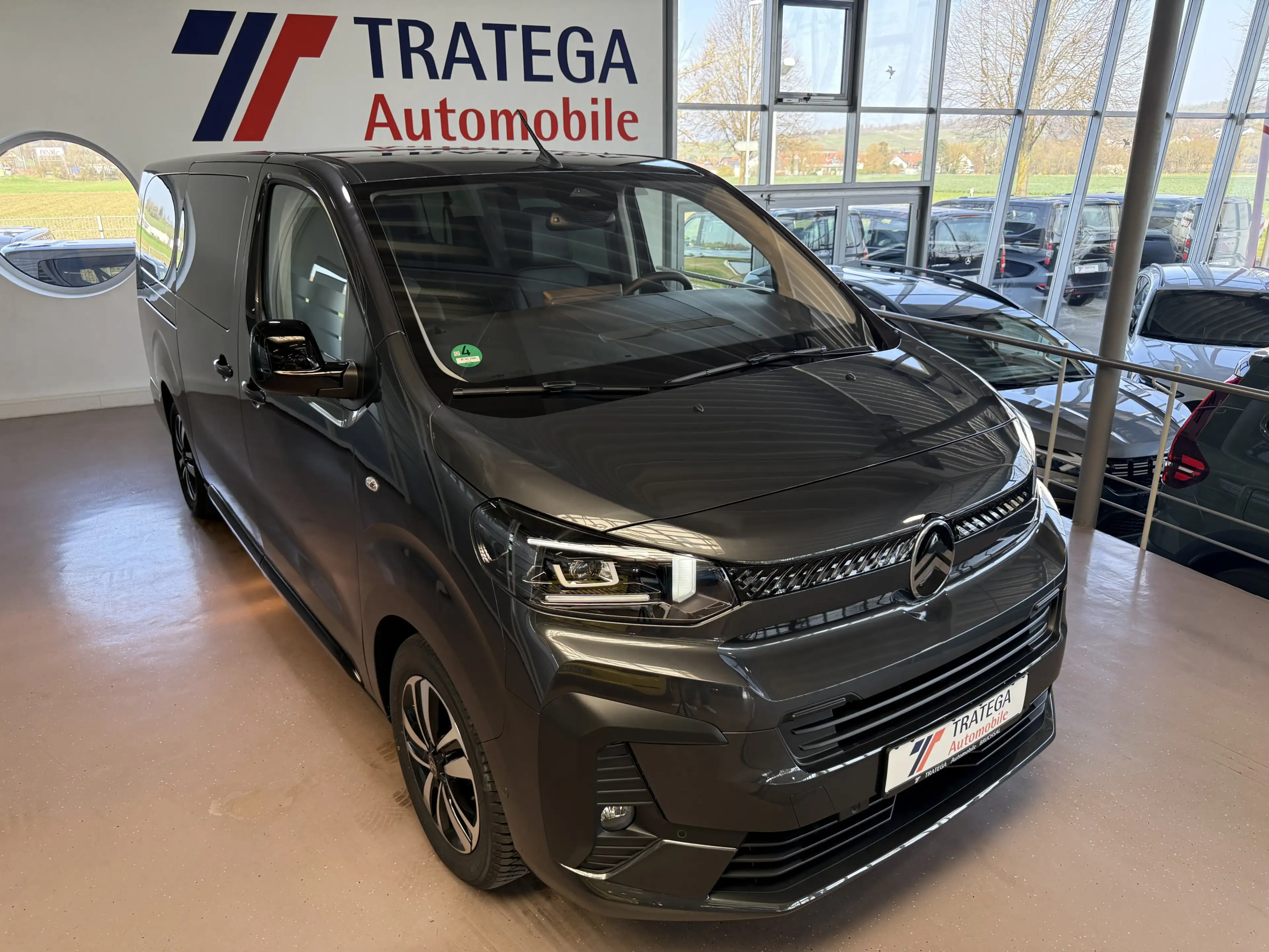 Citroen Spacetourer Max XL 2,2 Diesel 180 Autom AHK Pano — photo 10