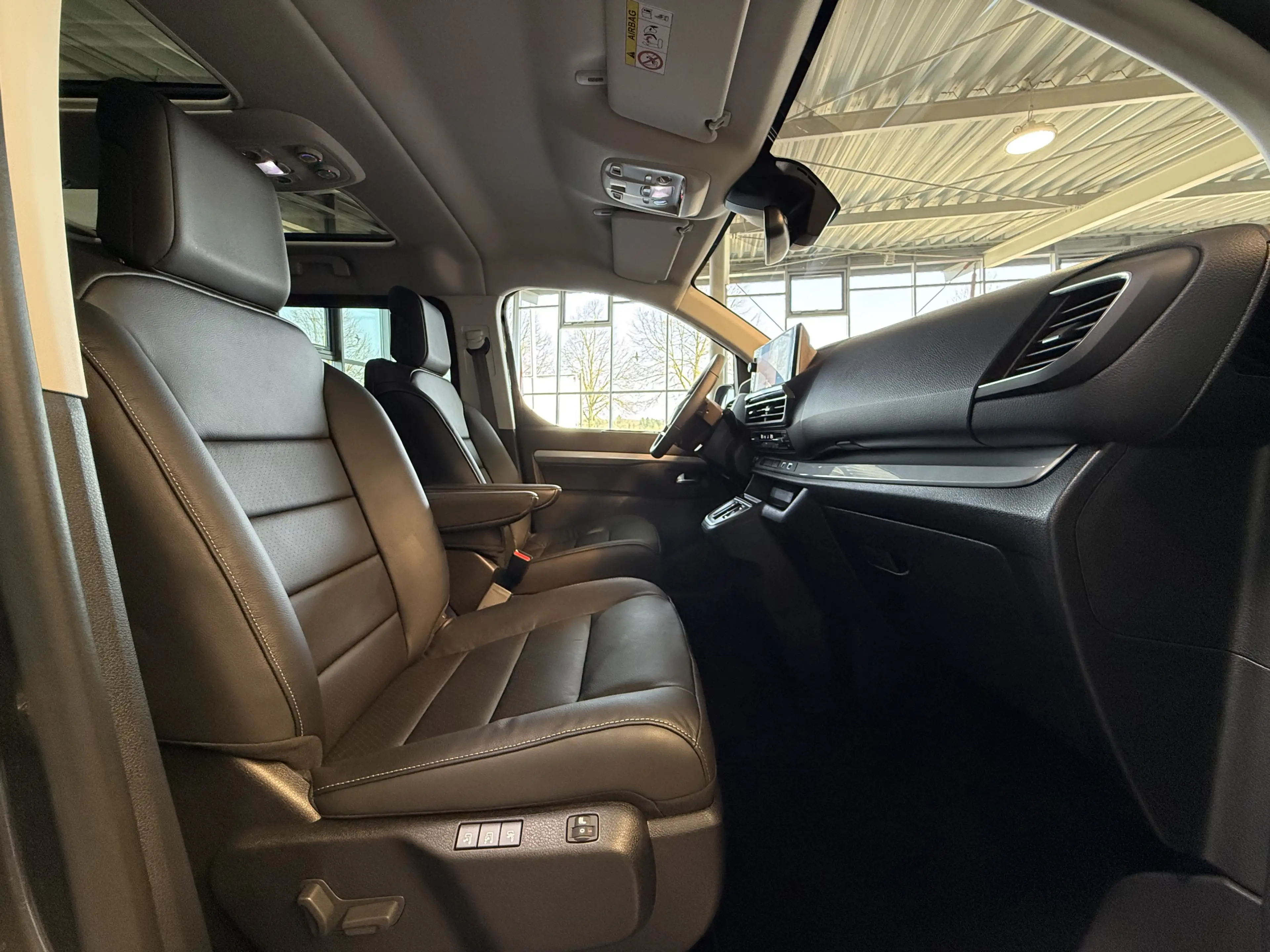Citroen Spacetourer Max XL 2,2 Diesel 180 Autom AHK Pano — photo 14