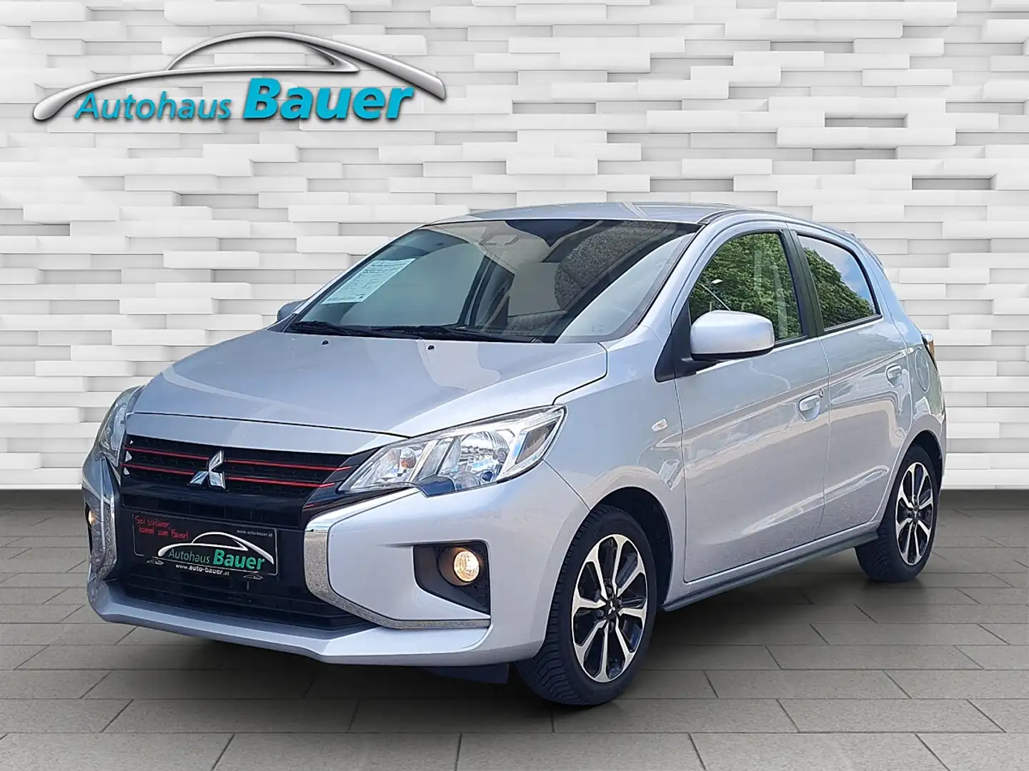 Mitsubishi Space Star 1,2 MIVEC Invite AS&G Aut. CVT Silber - 1