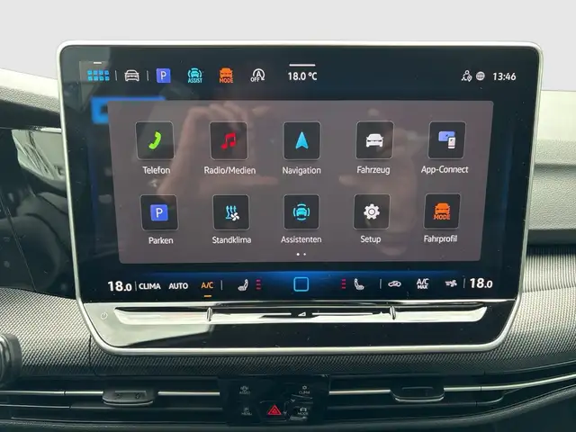 Volkswagen Golf view 12