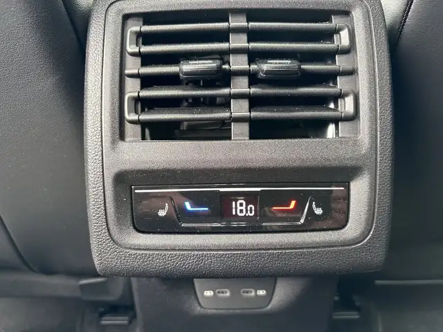 Volkswagen Golf view 10