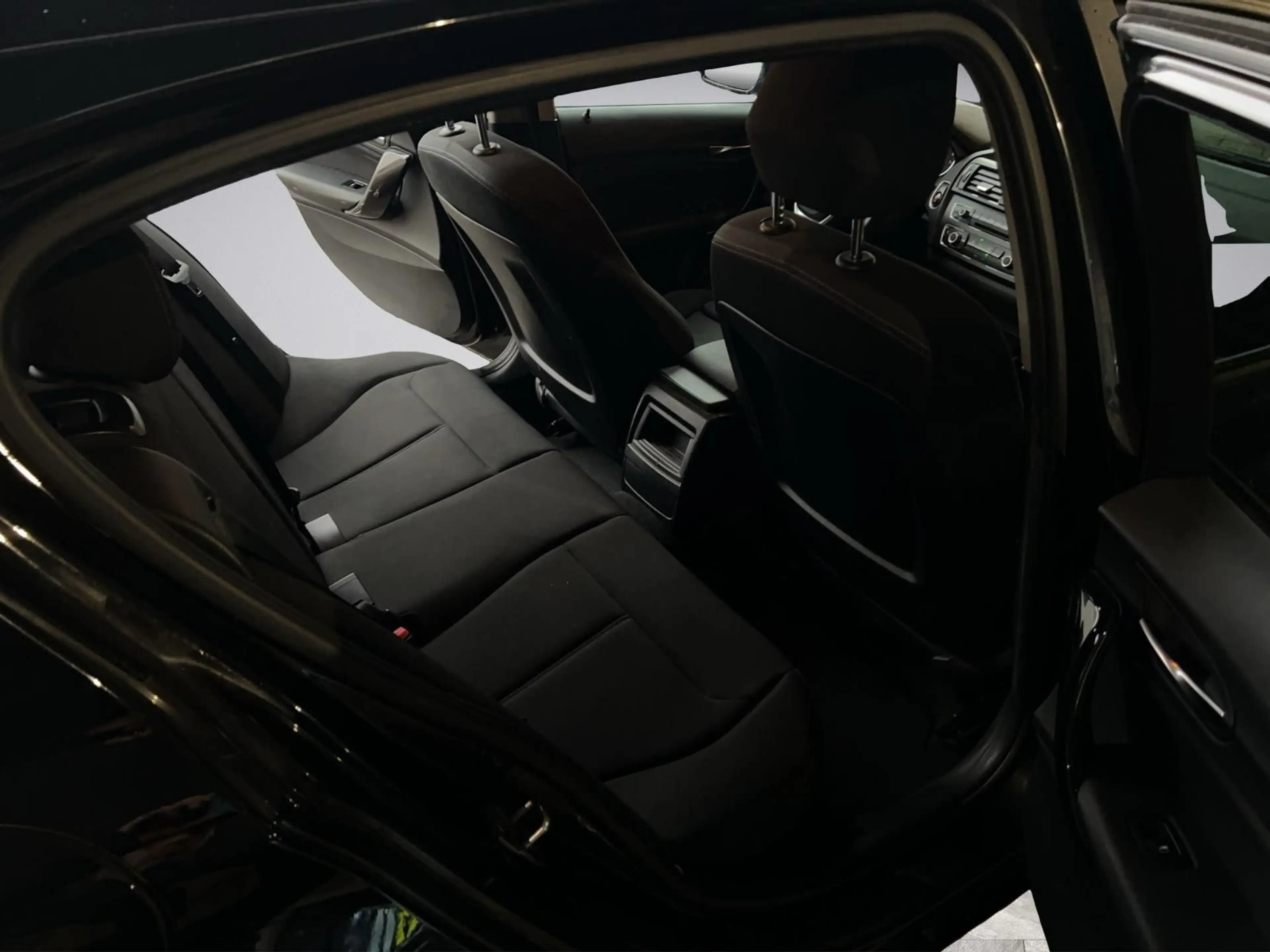 BMW 116 i Automatik SERVICE NEU — photo 11