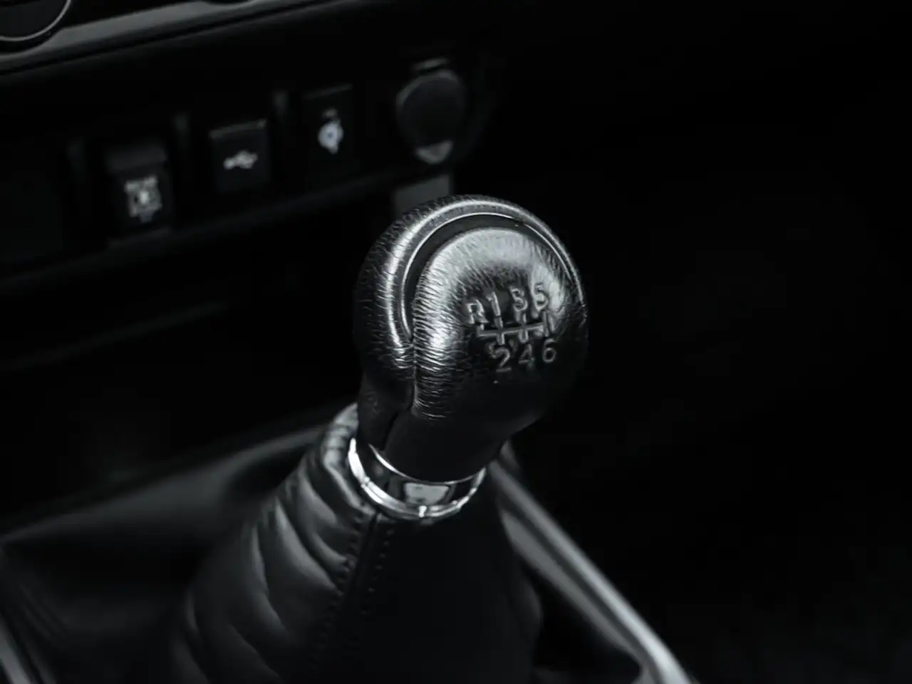 Toyota Tacoma снимка Toyota Tacoma