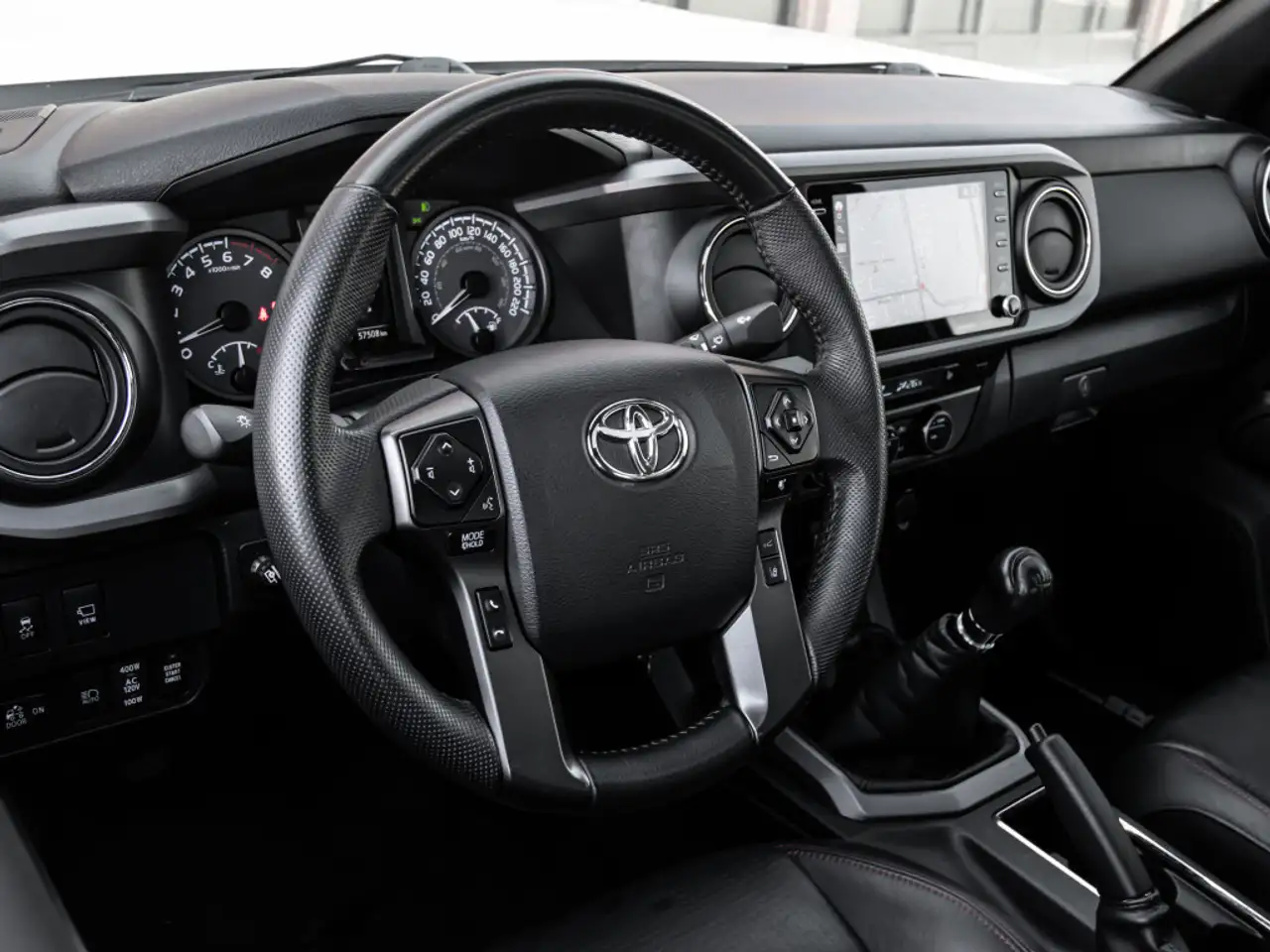 Toyota Tacoma снимка Toyota Tacoma