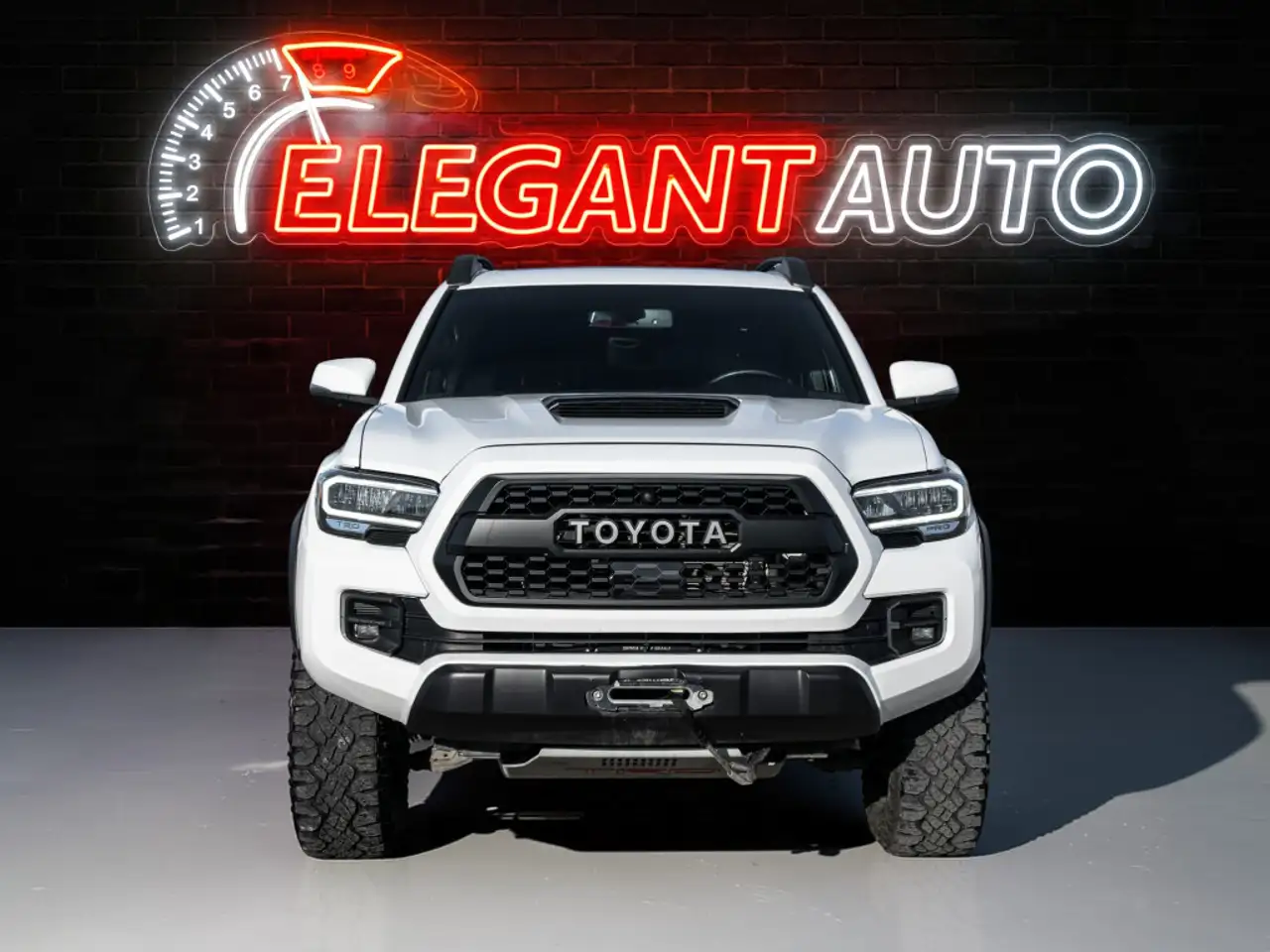 Toyota Tacoma снимка Toyota Tacoma