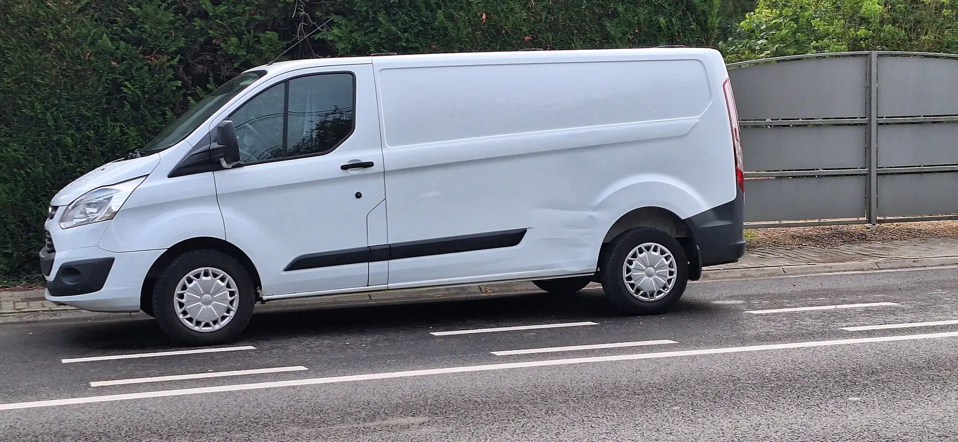 Ford Transit Custom 2.2 TDCi L1H2 Ambiente Wit - 2