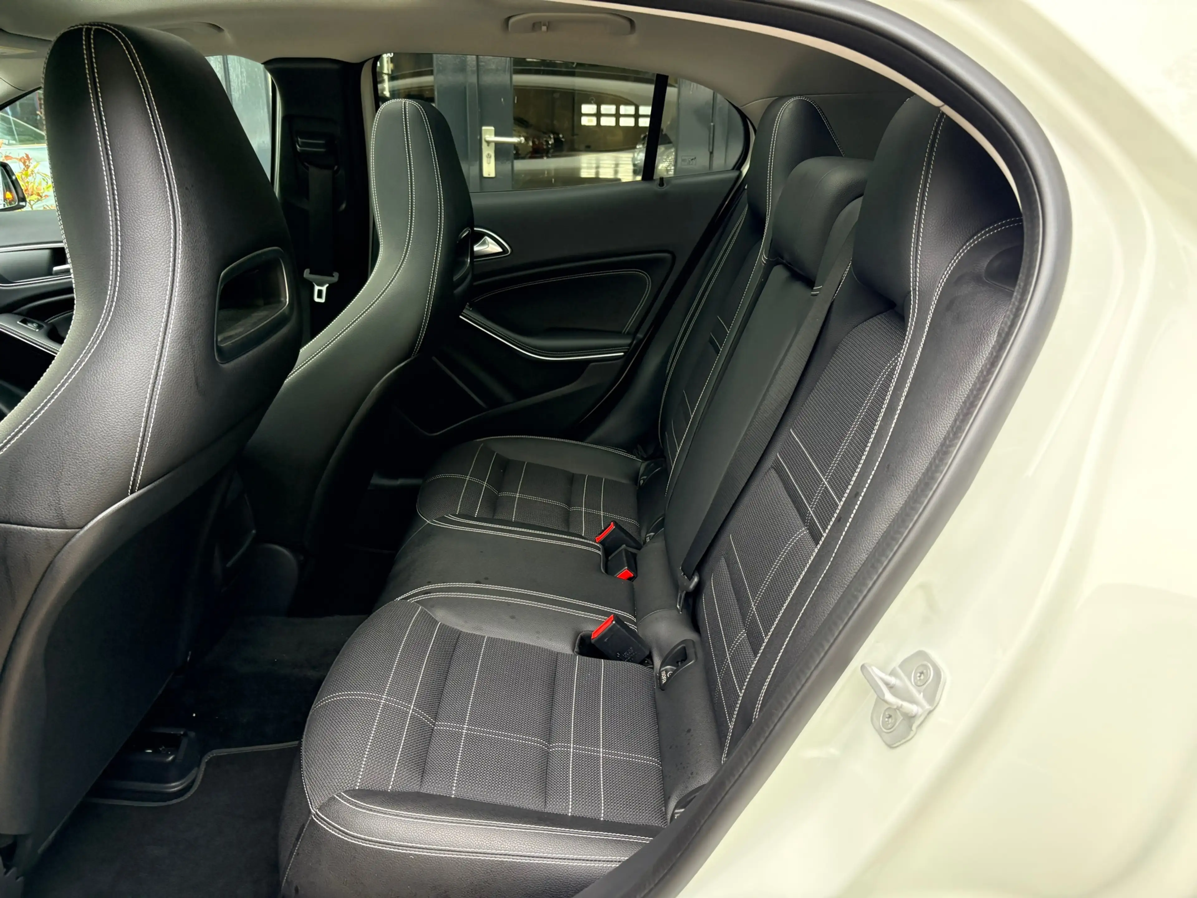 Mercedes-Benz GLA 180 Prestige 50Dkm/Schuifdak/Navi/Clima/Cruise/Dealer — photo 9