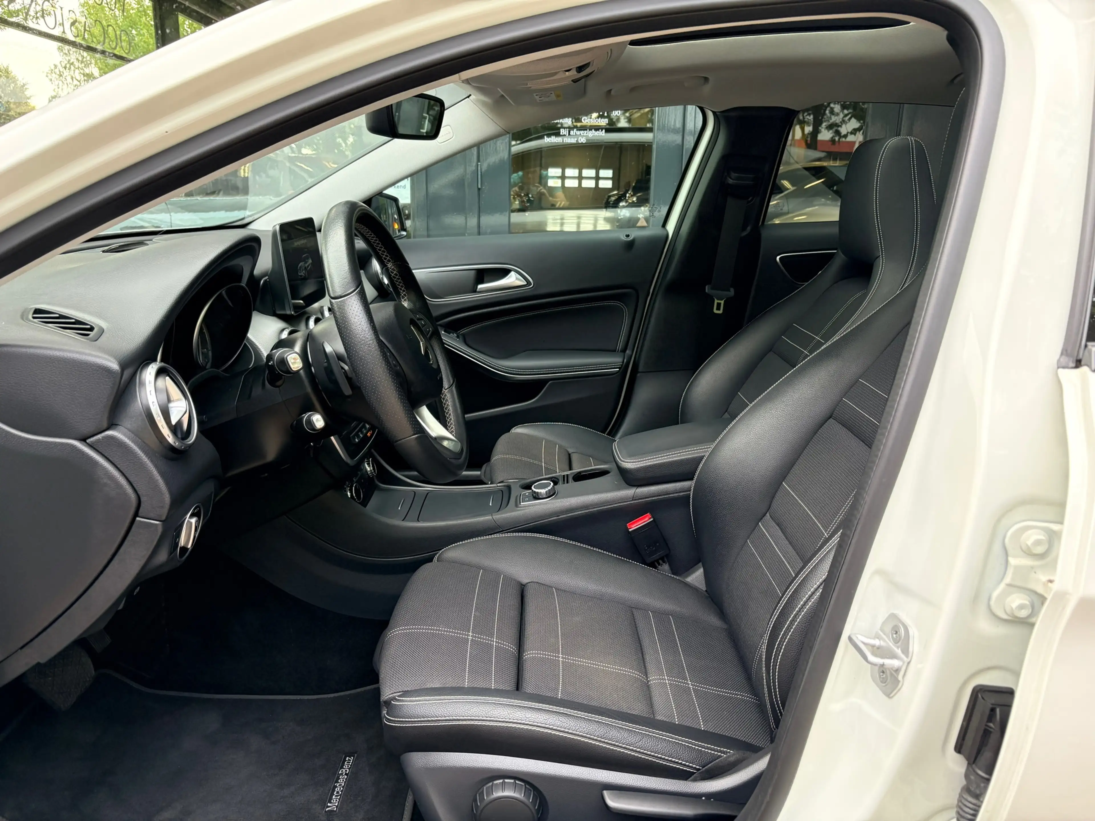 Mercedes-Benz GLA 180 Prestige 50Dkm/Schuifdak/Navi/Clima/Cruise/Dealer — photo 8