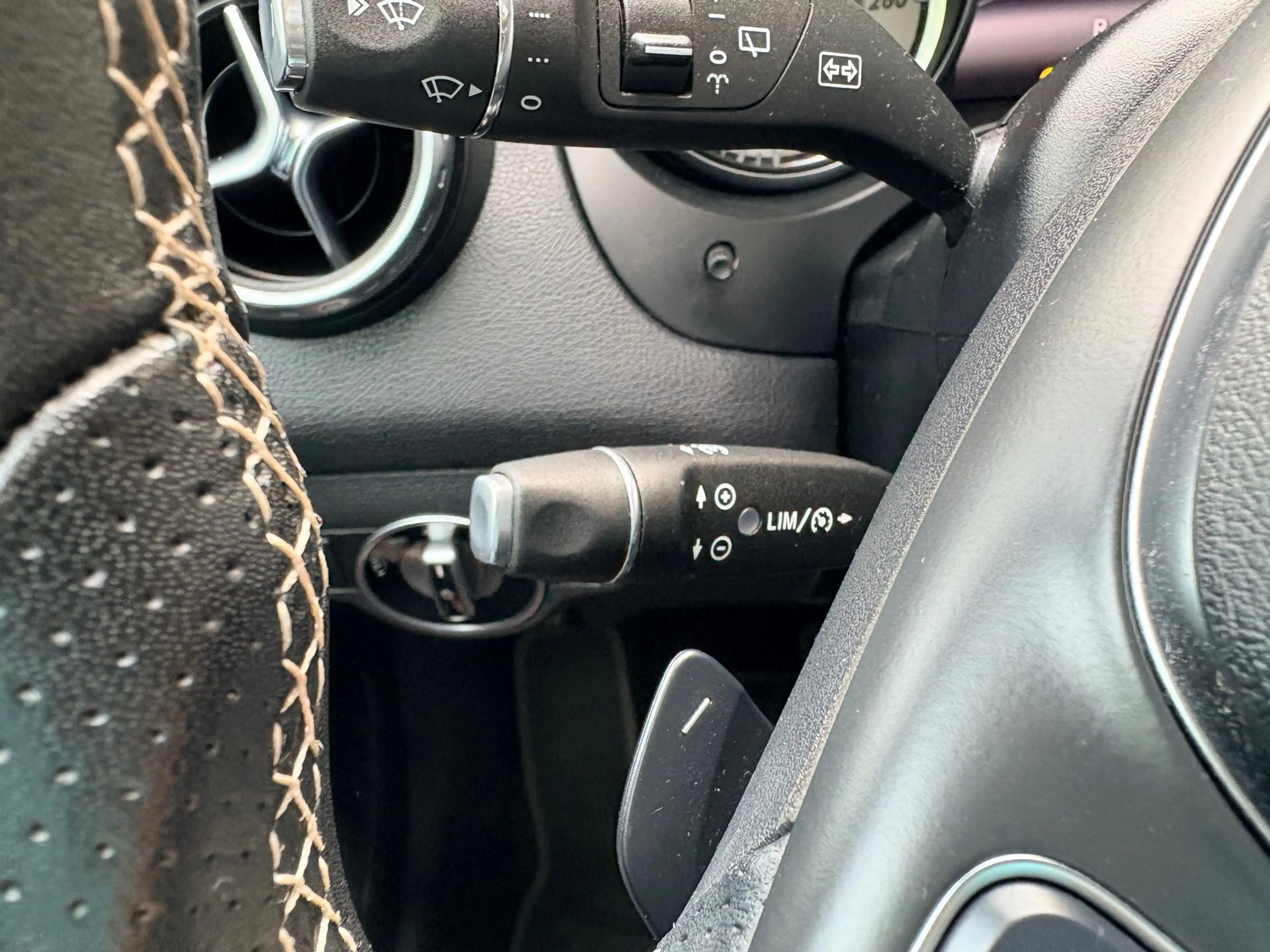 Mercedes-Benz GLA 180 Prestige 50Dkm/Schuifdak/Navi/Clima/Cruise/Dealer — photo 18