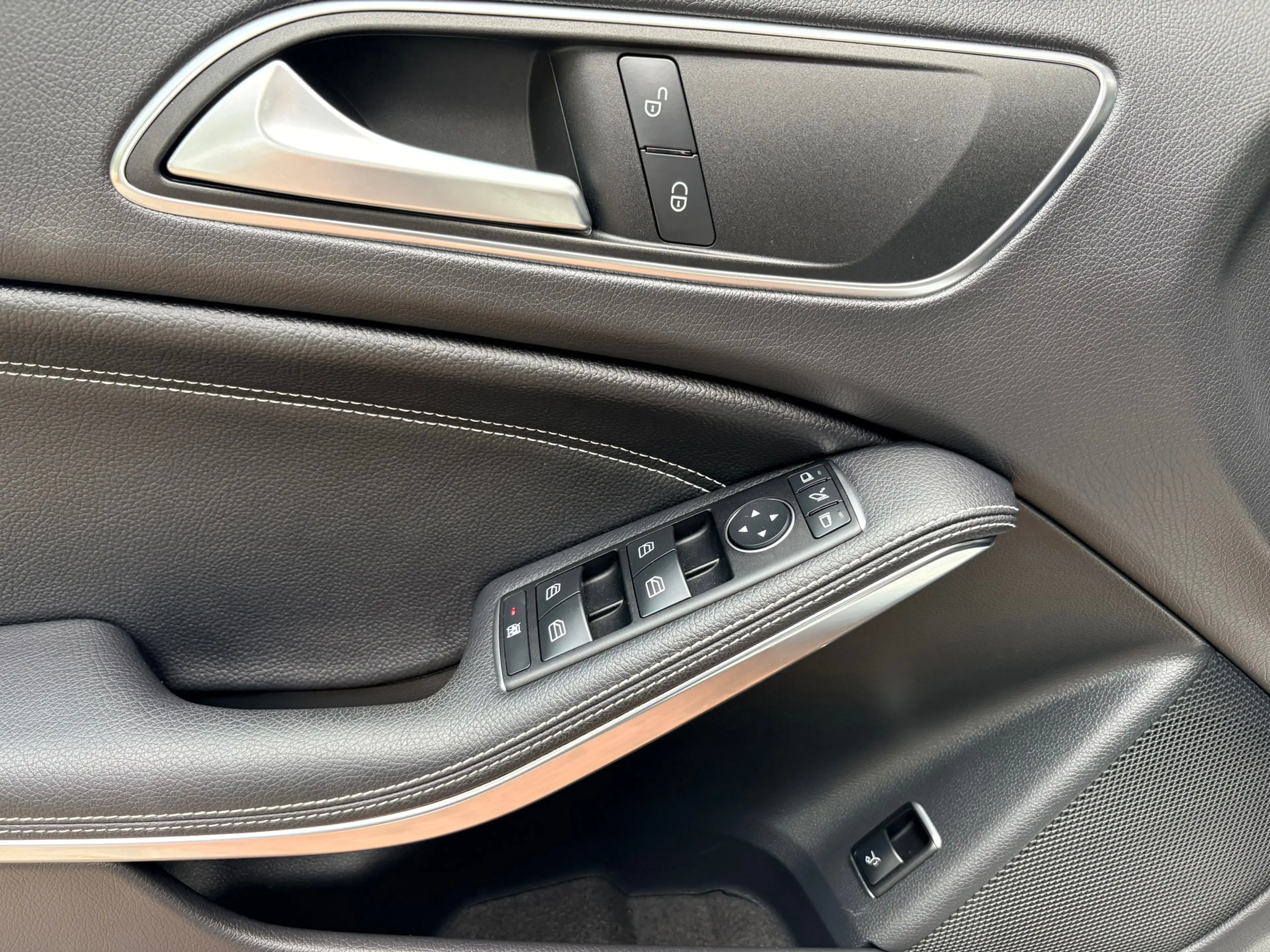 Mercedes-Benz GLA 180 Prestige 50Dkm/Schuifdak/Navi/Clima/Cruise/Dealer — photo 16