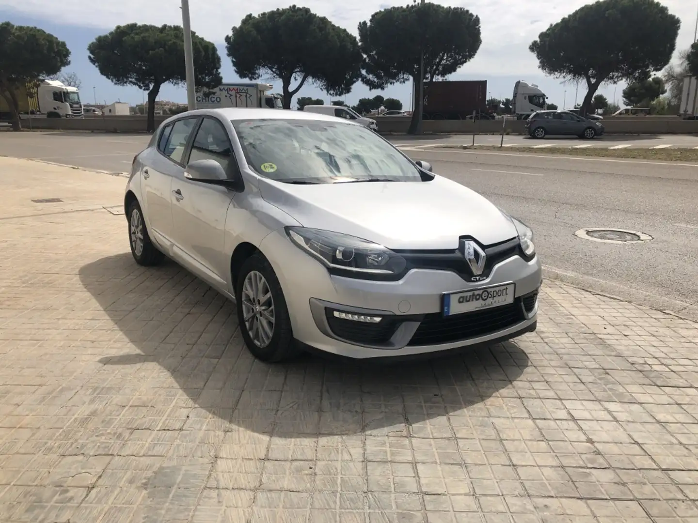 Renault Megane 1.5dCi GT Style Silber - 2