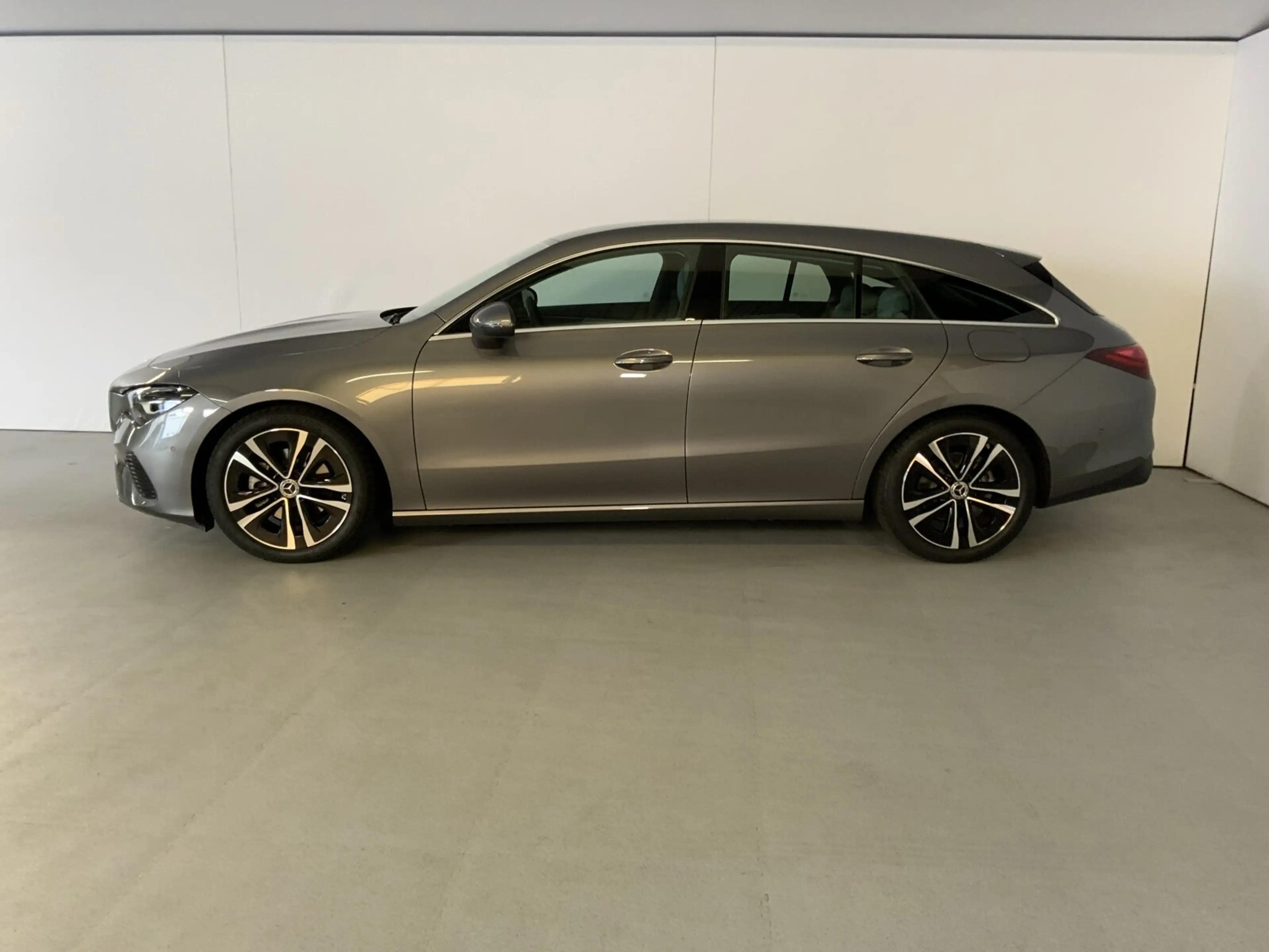 Mercedes-Benz CLA 180 CLA 180 SB Progressive AHK Winter-Paket RüKamera — photo 3