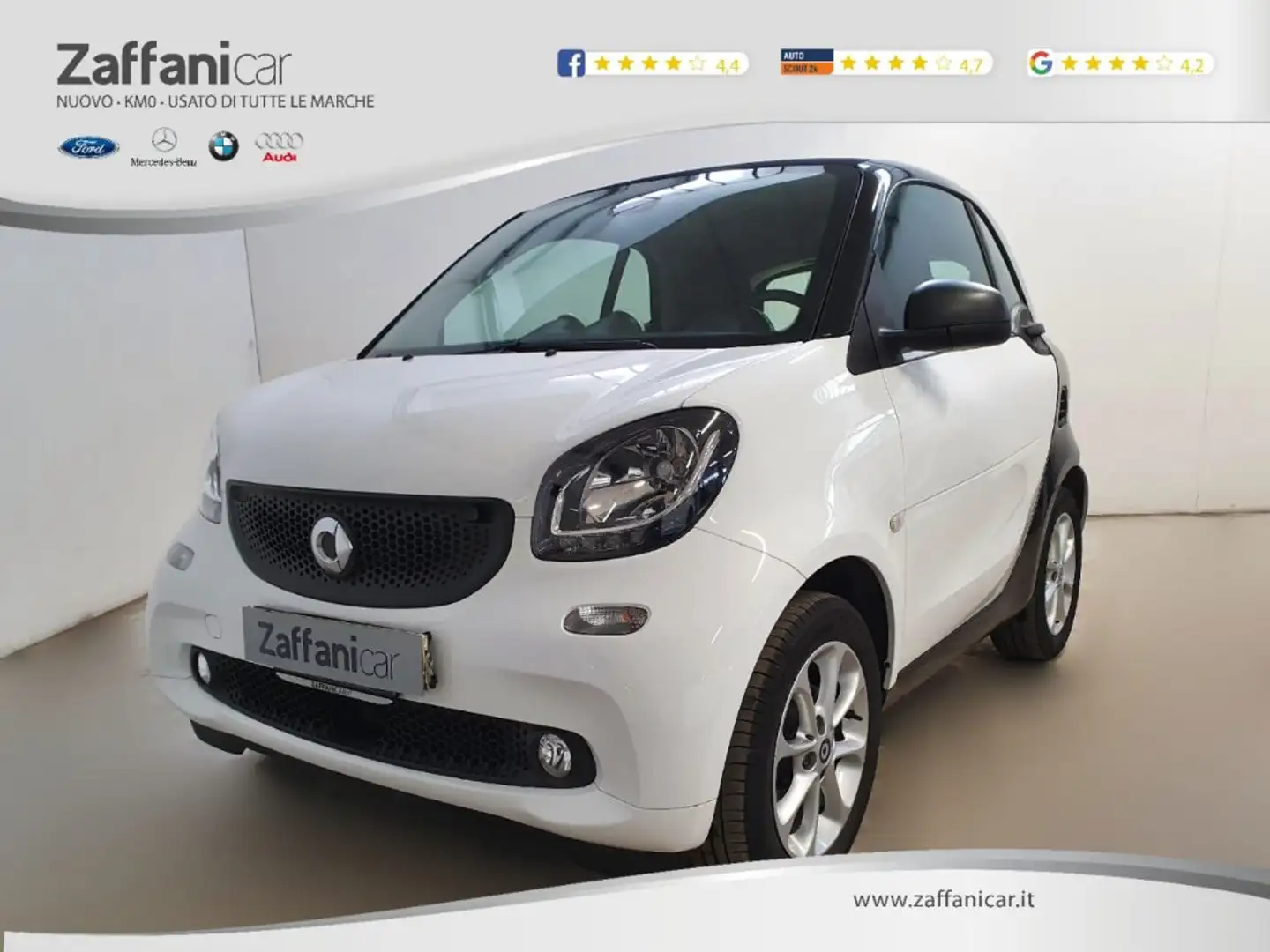 smart forTwo 70 1.0 twinamic Youngster AUTOMATICA White - 1