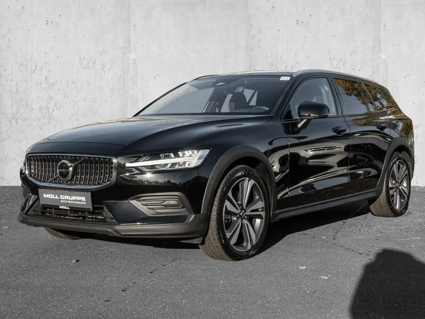 Volvo V60 V 60 Cross Country B4 AWD Plus 4xSHZ LED Schwarz - 2