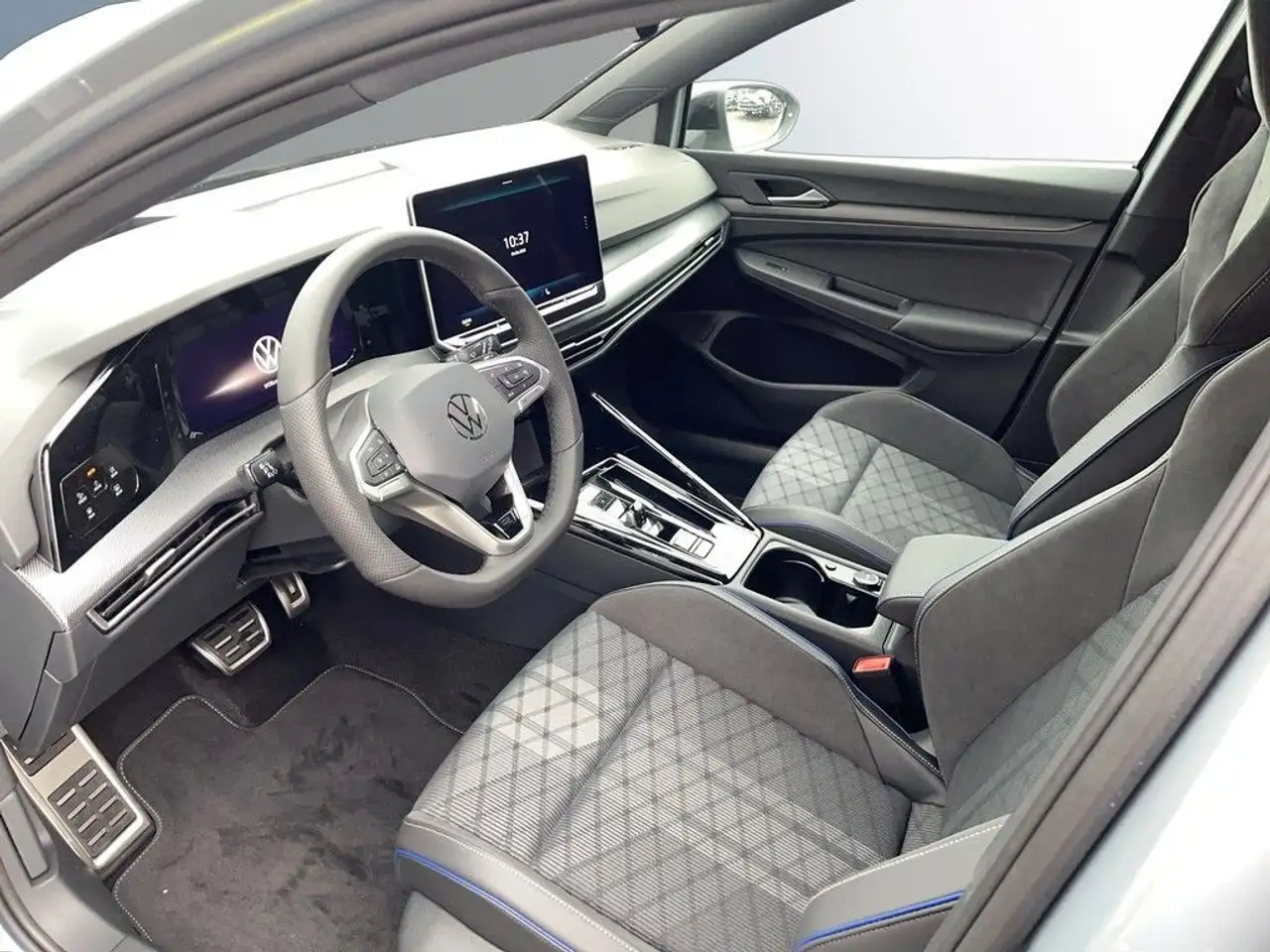 Volkswagen Golf Variant 2.0 TDI 150 PS DSG R-Line AHK Navi 10