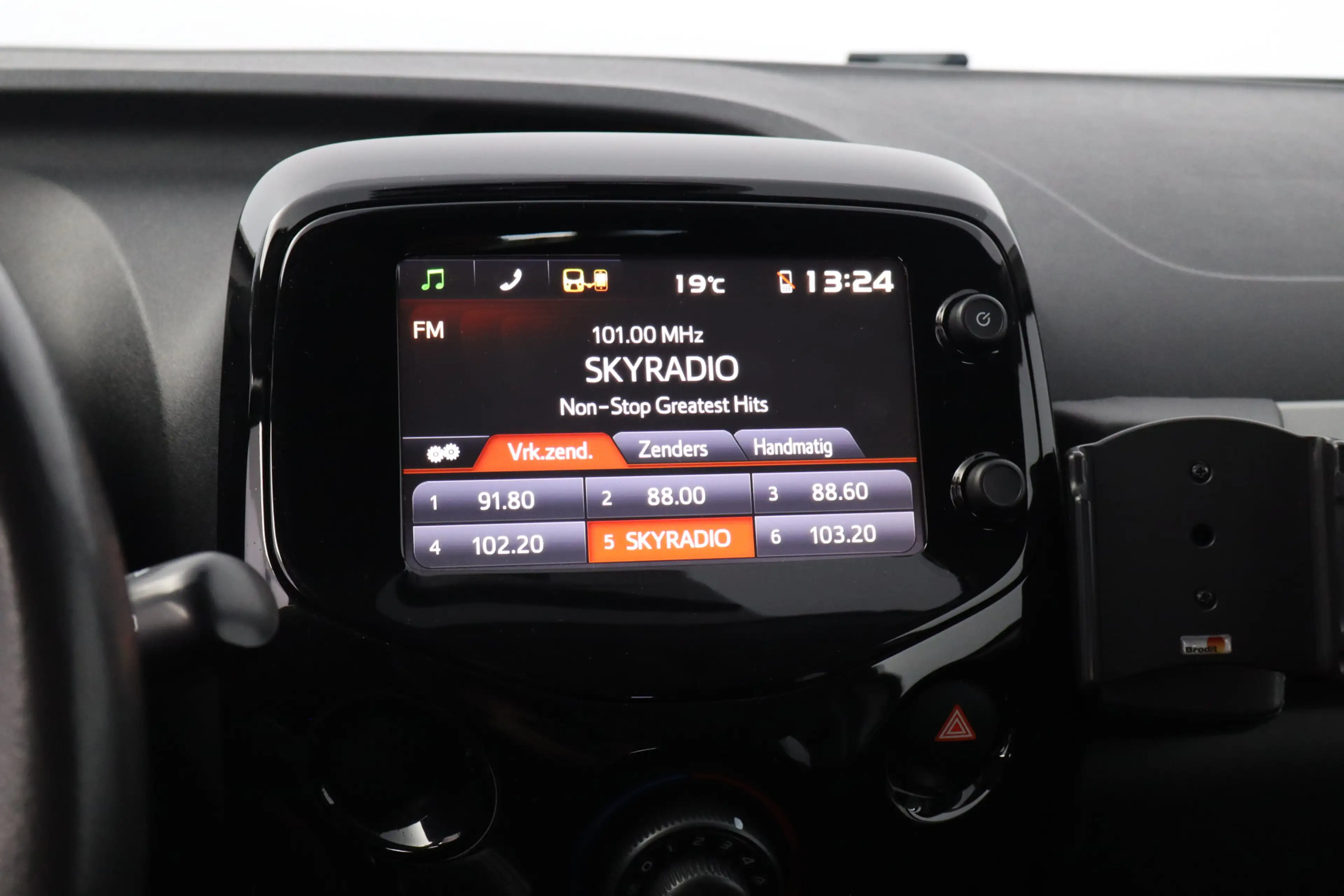Peugeot 108 1.0 VTi Allure/ AUTOMAAT!/ LED Dagrijverl./ Media- — photo 30