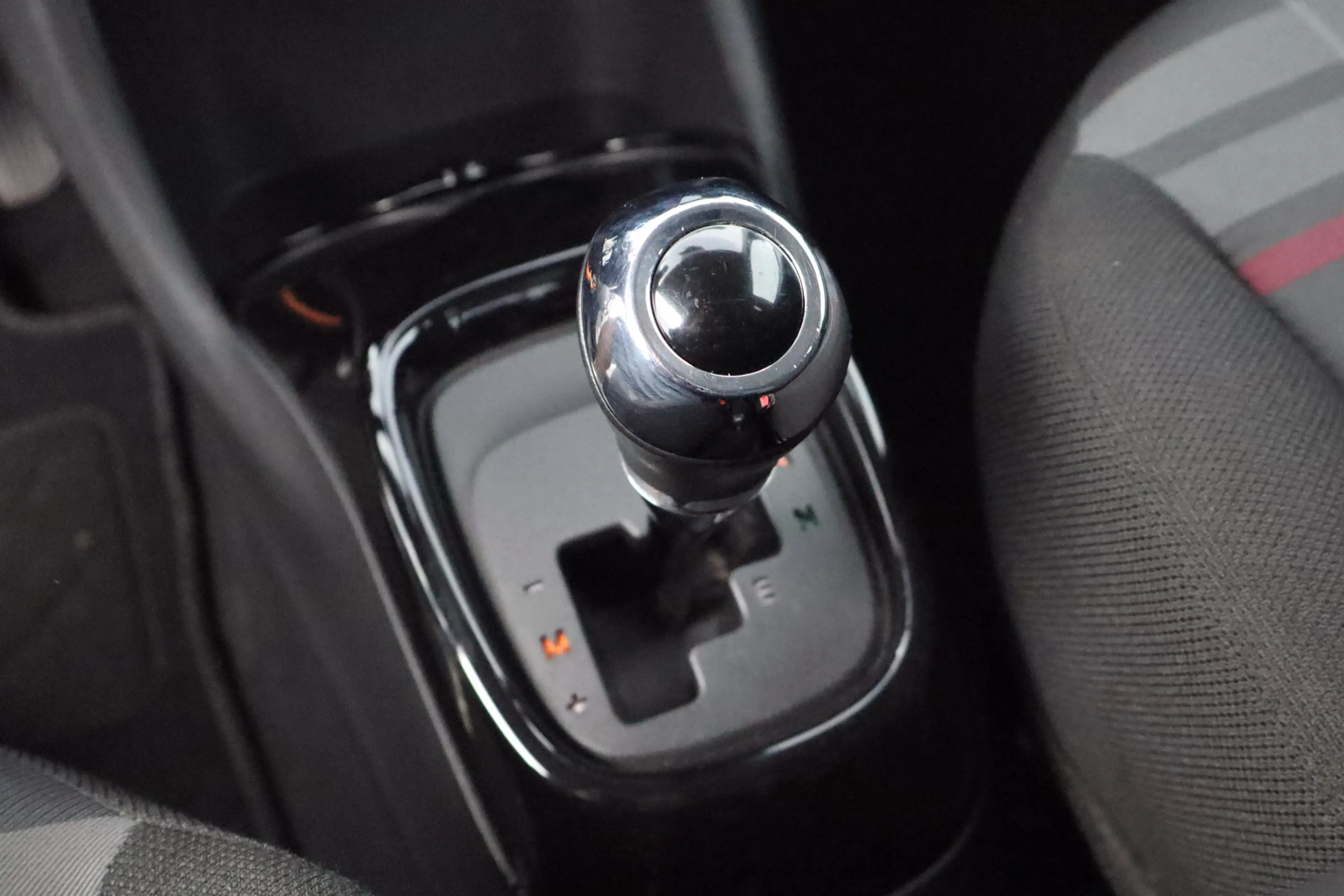 Peugeot 108 1.0 VTi Allure/ AUTOMAAT!/ LED Dagrijverl./ Media- — photo 36