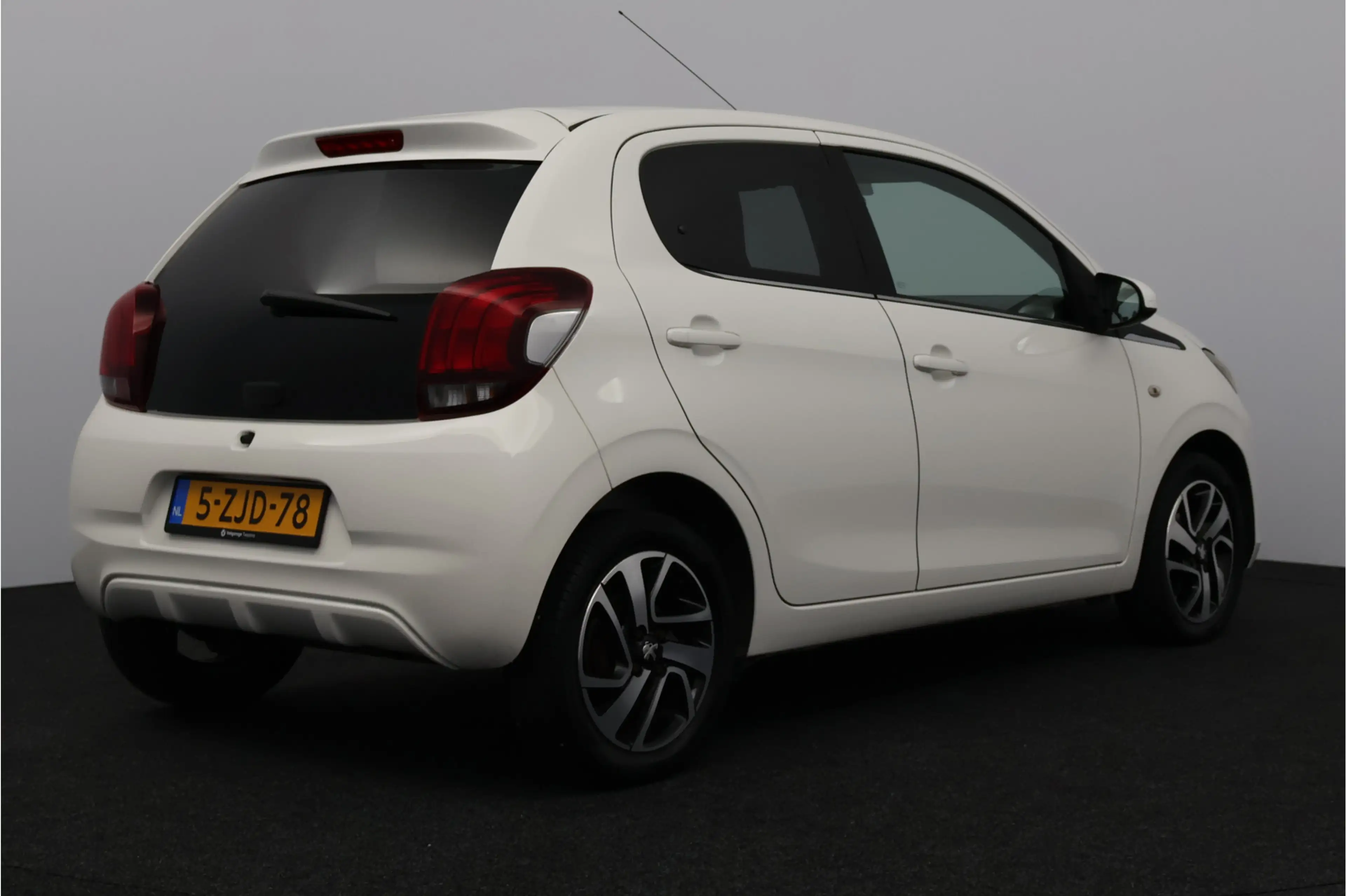 Peugeot 108 1.0 VTi Allure/ AUTOMAAT!/ LED Dagrijverl./ Media- — photo 11