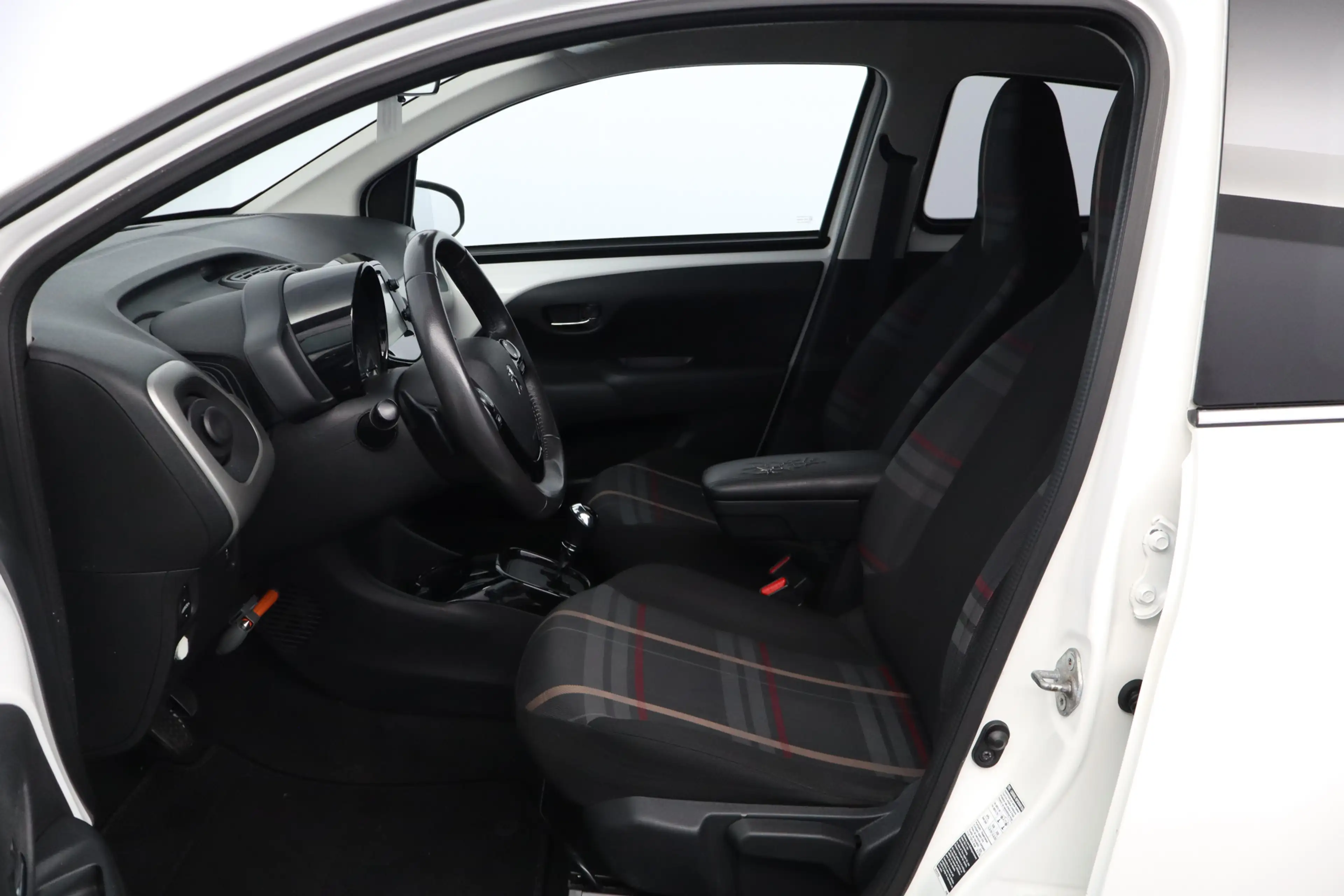 Peugeot 108 1.0 VTi Allure/ AUTOMAAT!/ LED Dagrijverl./ Media- — photo 25