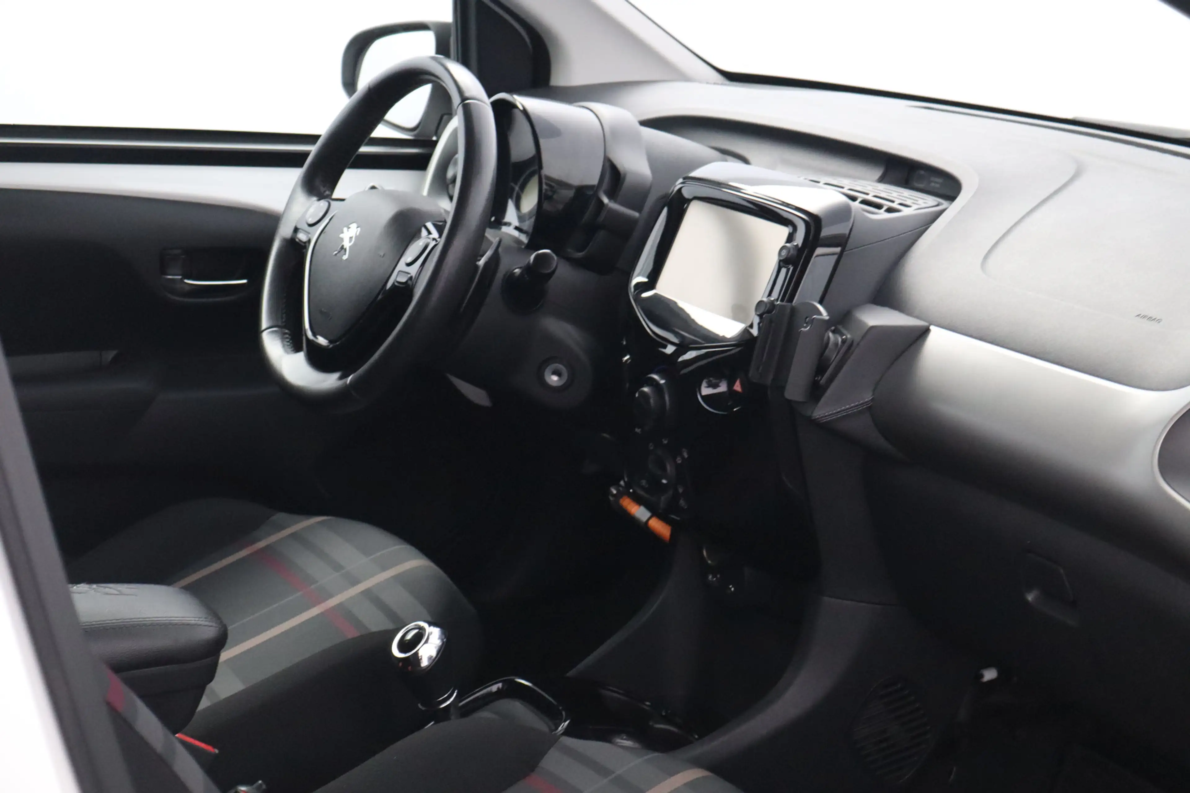 Peugeot 108 1.0 VTi Allure/ AUTOMAAT!/ LED Dagrijverl./ Media- — photo 39