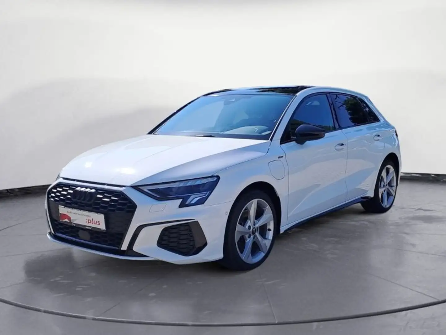 Audi A3 40 TFSIe Sportback S tronic S line Blanc - 2