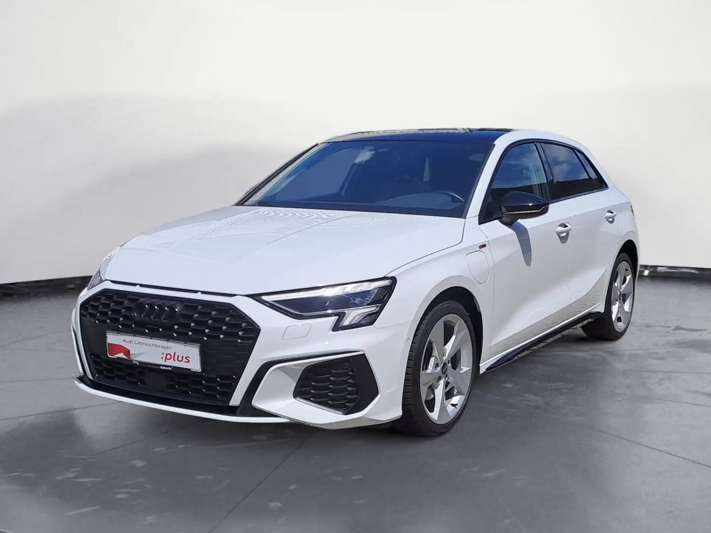 Audi A3 40 TFSIe Sportback S tronic S line Wit - 2