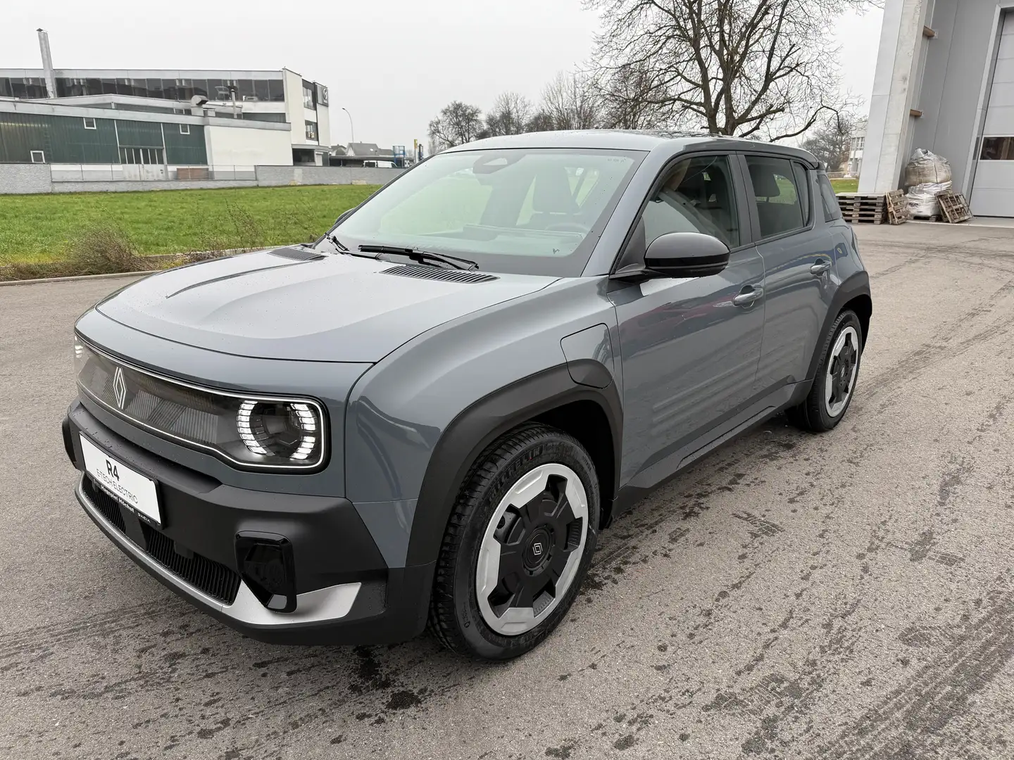 Renault R 4 Evolution 120 PS urban range Grau - 1
