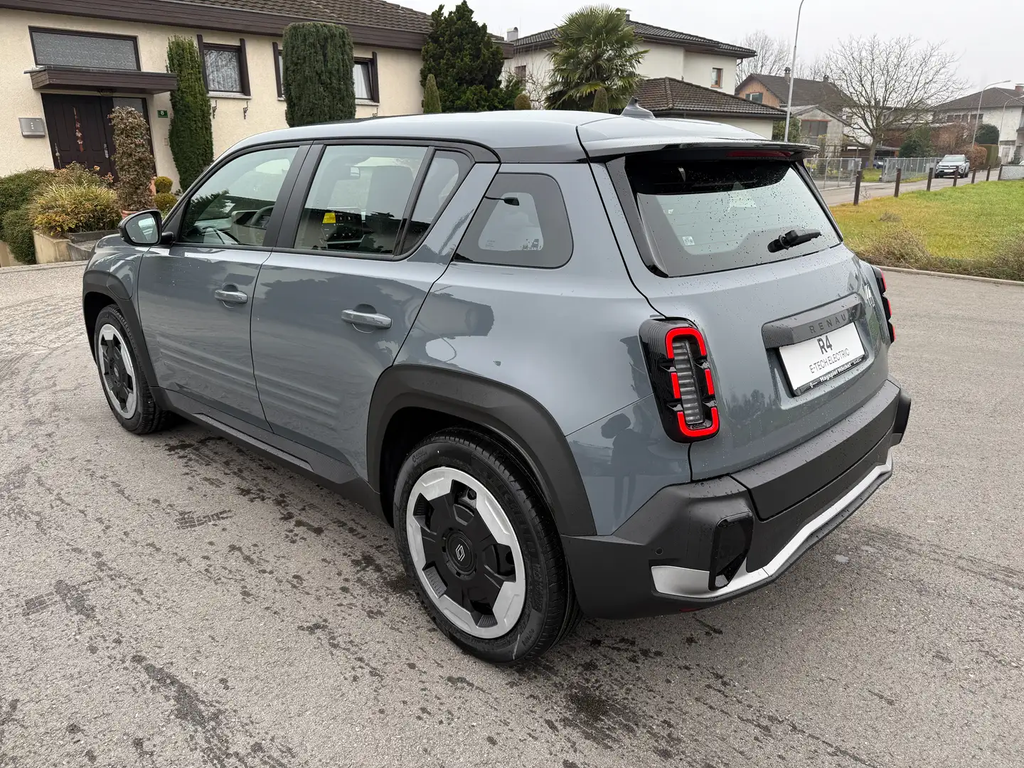 Renault R 4 Evolution 120 PS urban range Grau - 2