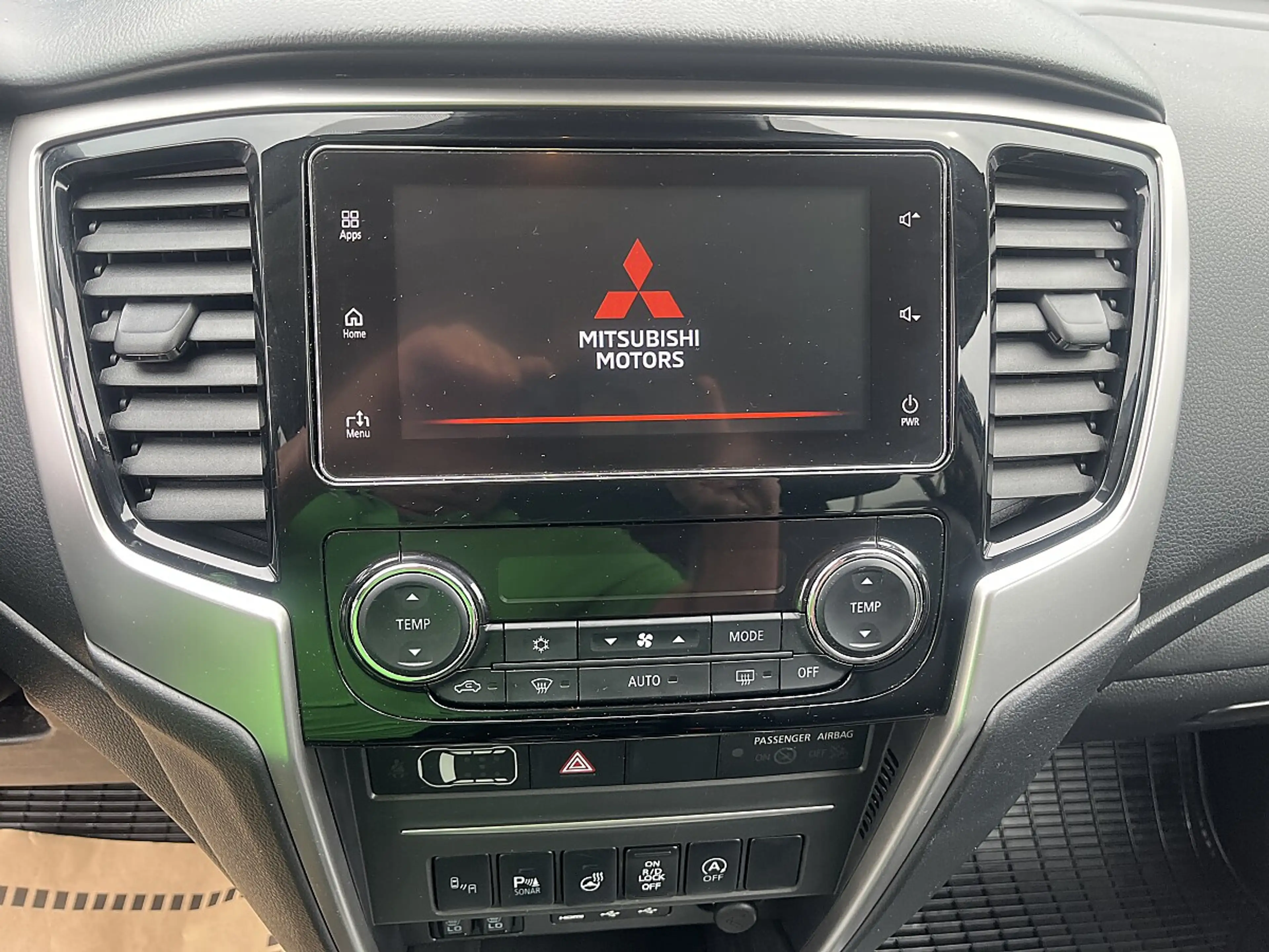 Mitsubishi L200 L 200 2,2 DI-D HP 4WD Doppelkabine Diamond Aut. — photo 10