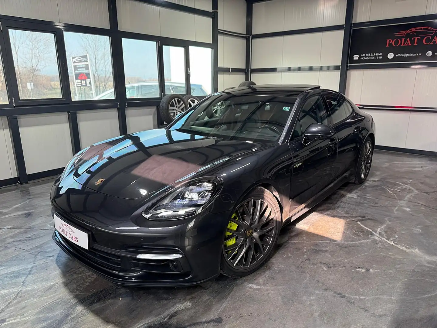 Porsche Panamera 4 E-Hybrid PHEV Executive Aut. Grau - 2