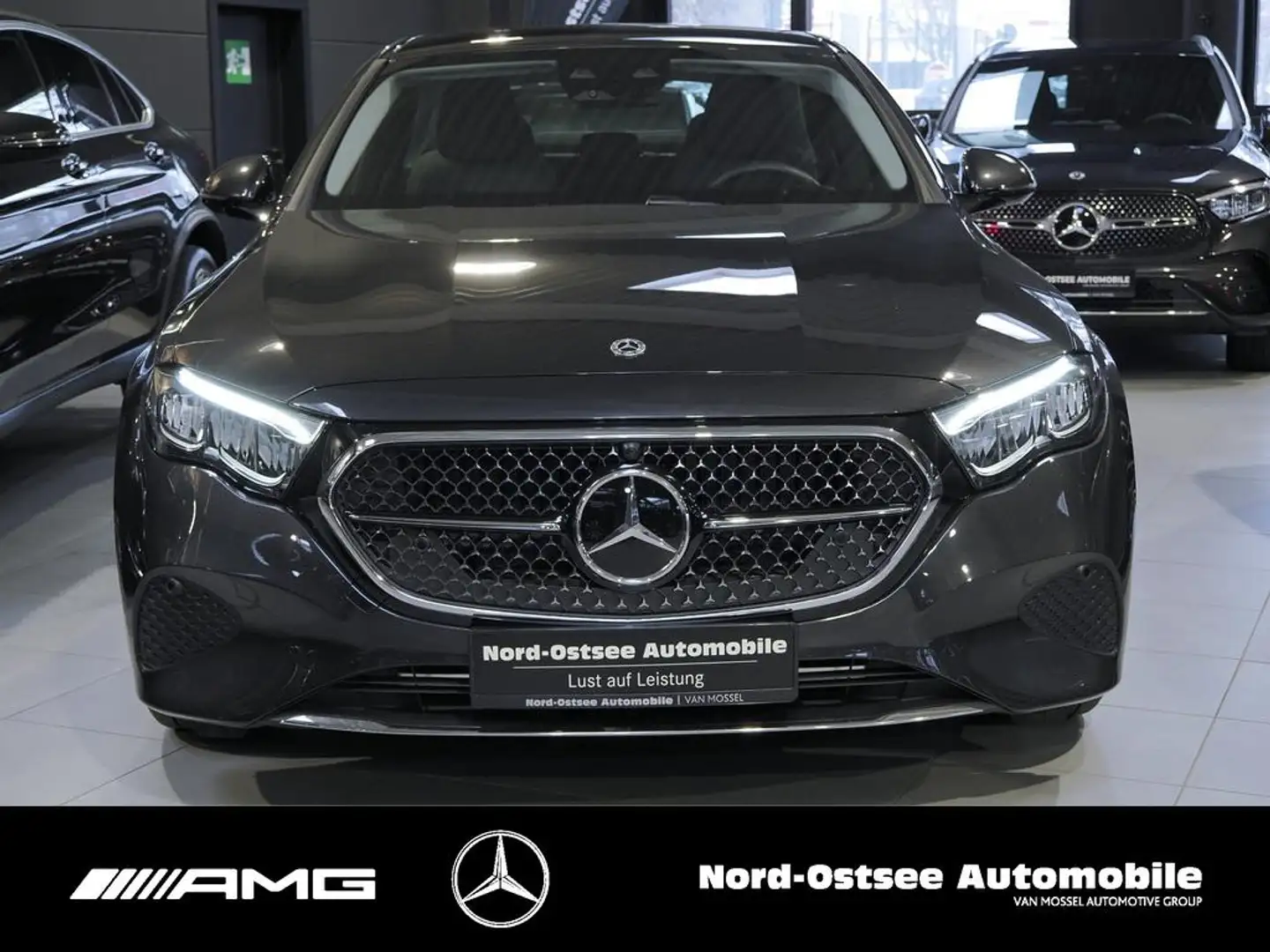 Mercedes-Benz E 220 d AVANTGARDE MBUX KLIMA SHZ LED Grau - 2